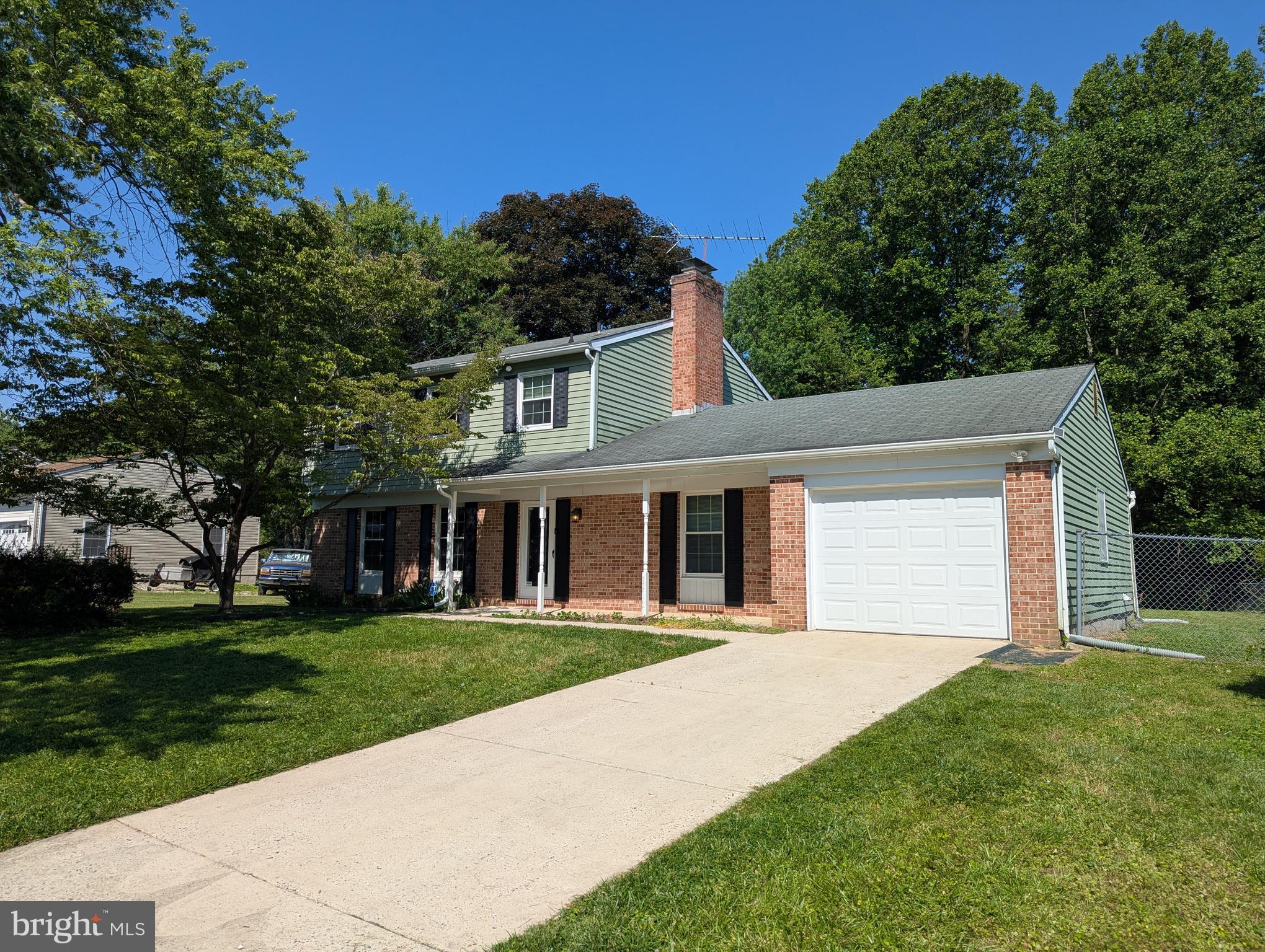 $300,000.00 LIST PRICE SUGGESTED OPENING BID AT AUCTION. ****NO PRE BID****
 AUCTION Friday June 12th, 2026 @ 11:00 AM ON PREMISES. Broker/agent registration form is available upon request and must be in the hands of Jay Edwards Auctioneers 48 hours prior to the auction.



Enter from front entrance to entry foyer. Walk into formal living
room w/ hardwood flooring. Dining room w/ hardwood flooring. Chair molding
throughout. Country kitchen w/ ceramic tile flooring, electric stove, refrigerator, &
dishwasher. Powder room. Recently upgraded ADT home controls security system.
Family room w/ brick fireplace & French door exit to deck. Utility room w/
washer, dryer, utility sink, exit to deck, & exit to 1-car attached garage w/ attic
access. Walk-up to second floor to full hallway bathroom. BR #1 is large primary
BR (created by combining 2 BR’s), w/ (2) closets & full bath. Bedrooms #2 & #3
both w/ closets. Hardwood flooring throughout. Lower level is an unfinished
basement w/ exit to outside & sump pit. Gas furnace. FHA heat. Gas hot water.
Central air. Private water & sewer. Spacious privately fenced rear yard.