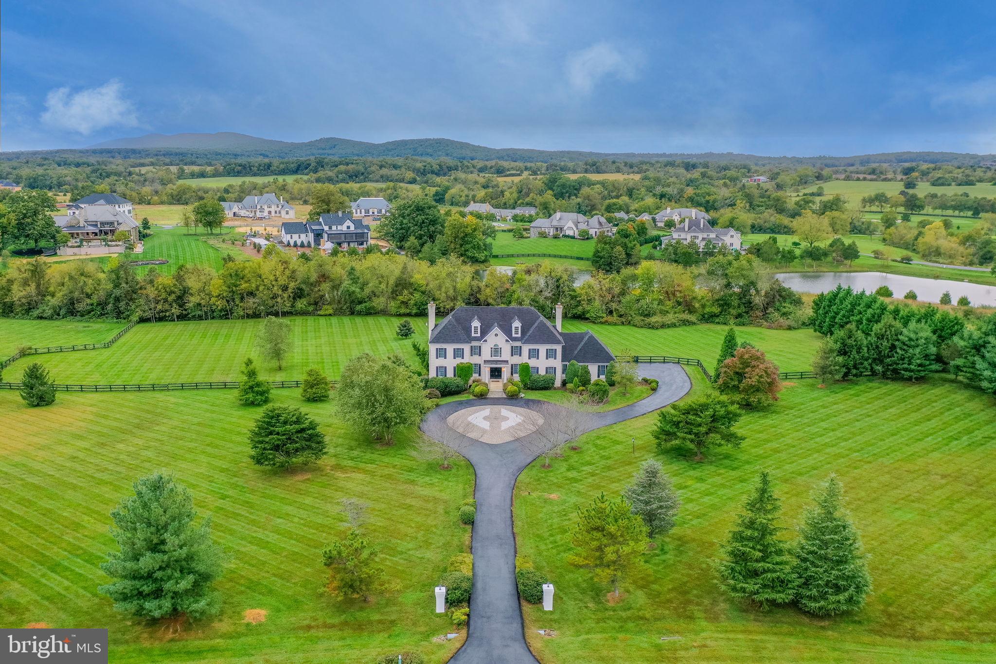 BARCLAY RIDGE - Residential
