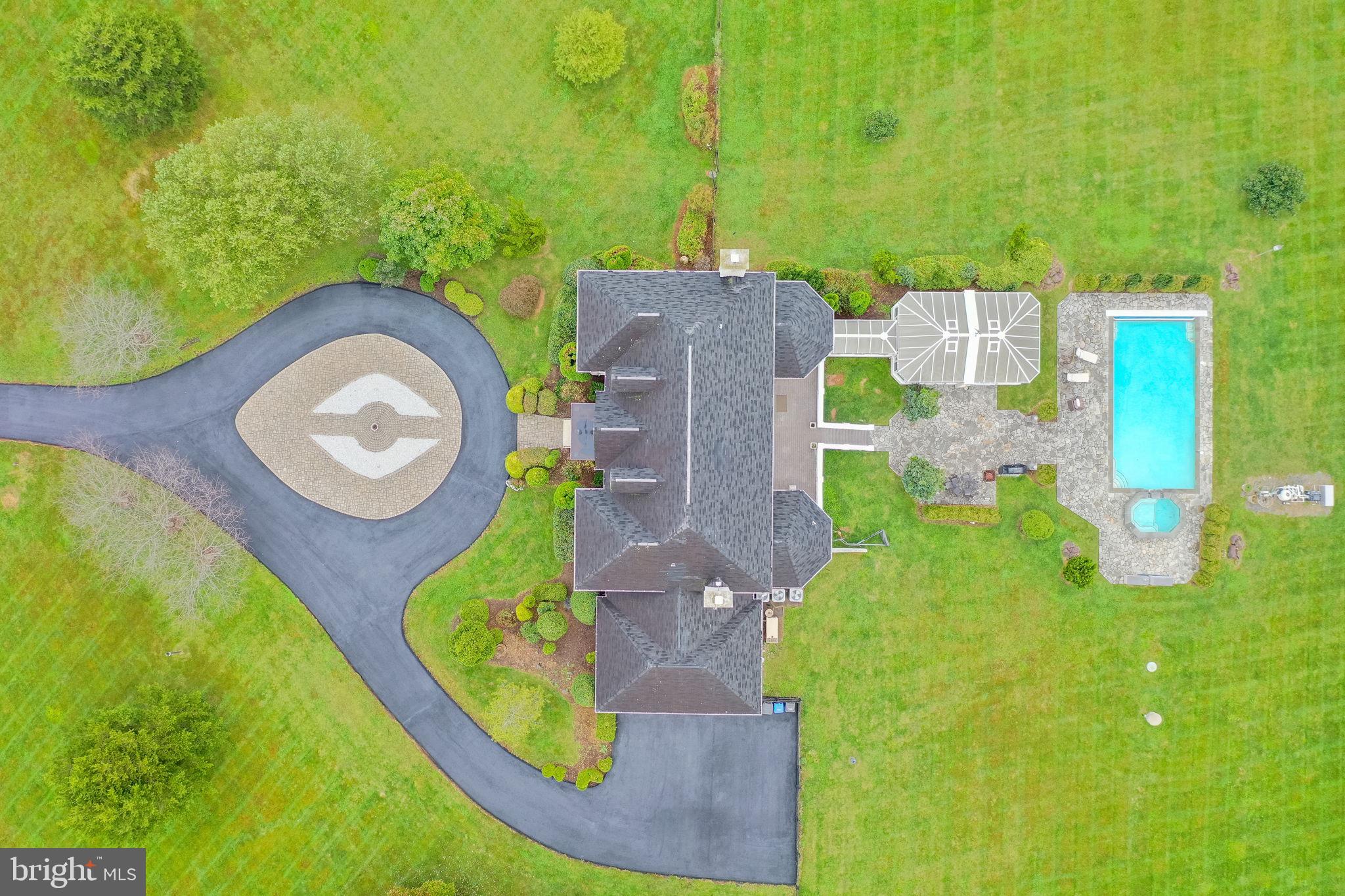 BARCLAY RIDGE - Residential