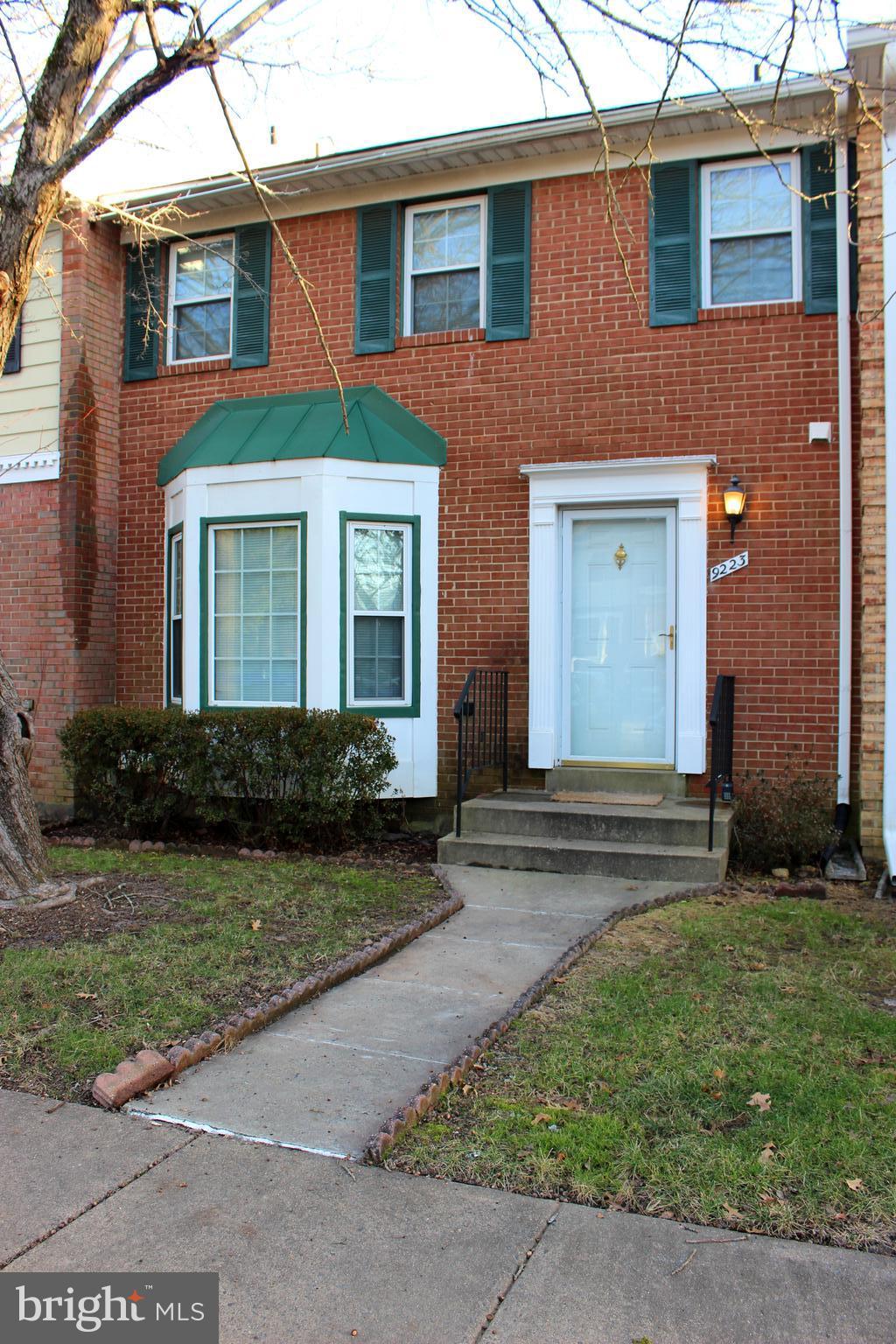 HERITAGE SQUARE - Residential Lease