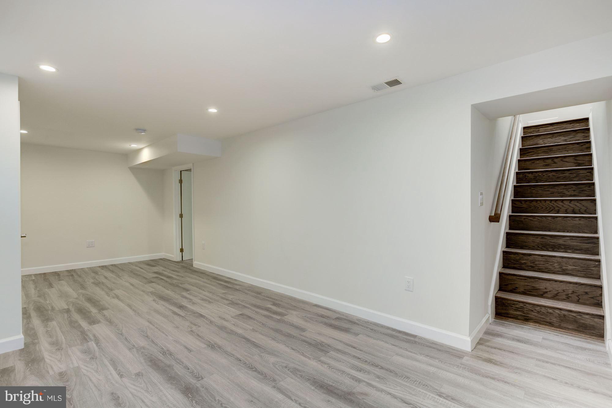 CARROLL KNOLLS - Residential