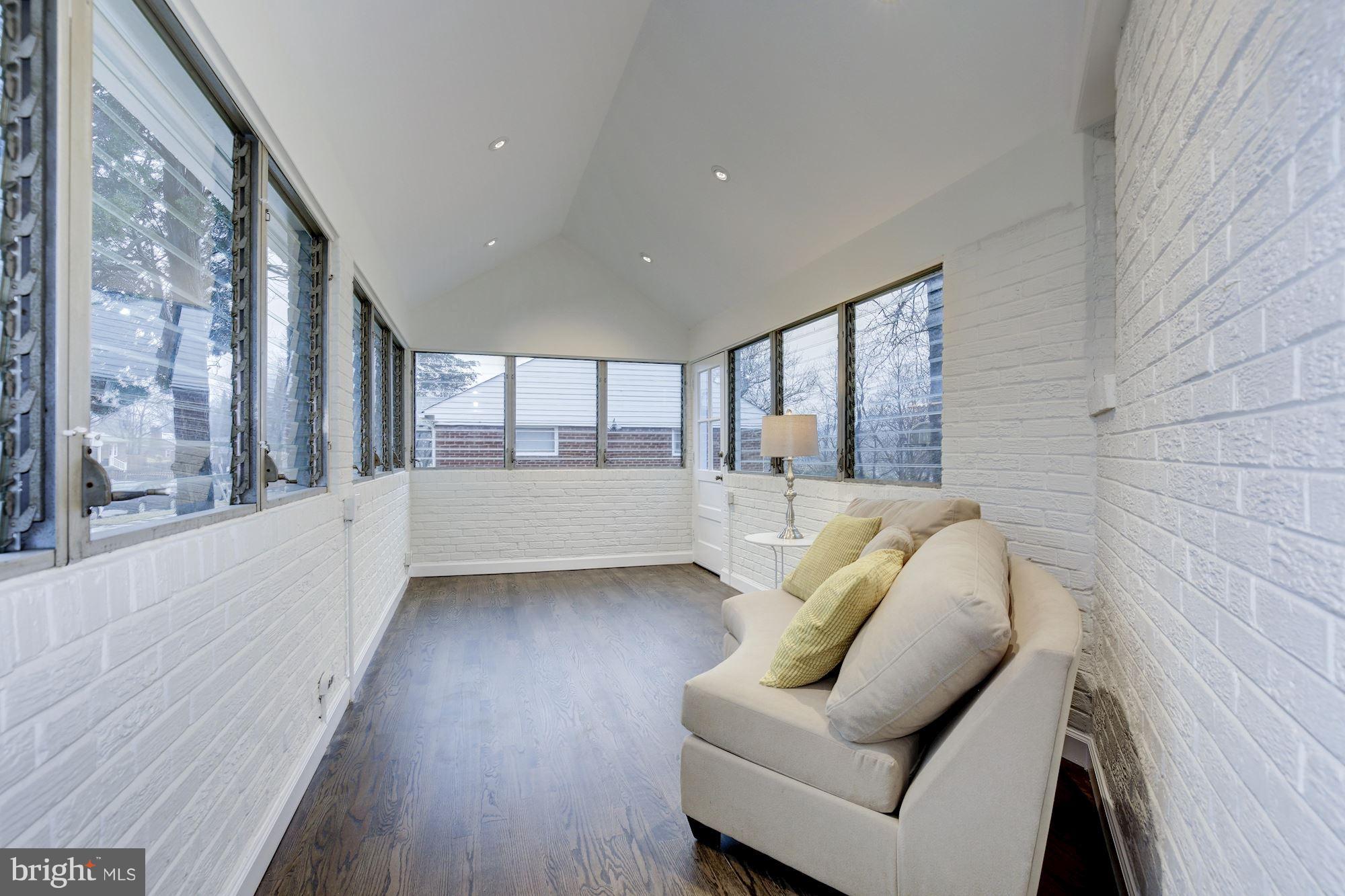 CARROLL KNOLLS - Residential