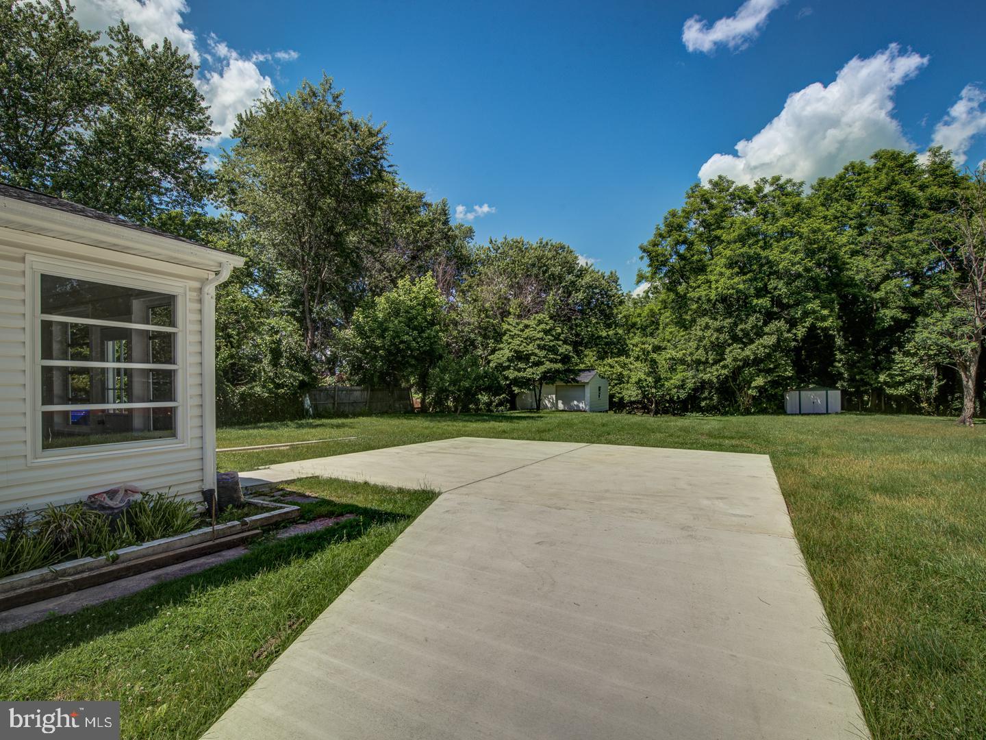 LAUREL - Residential