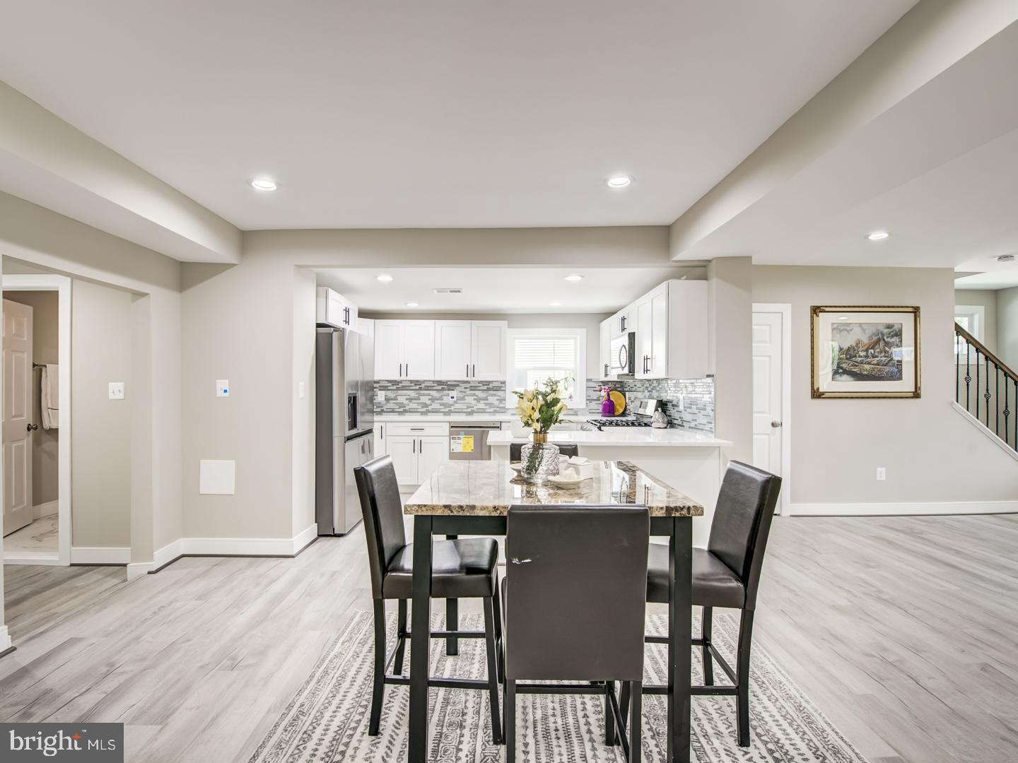 LAUREL - Residential