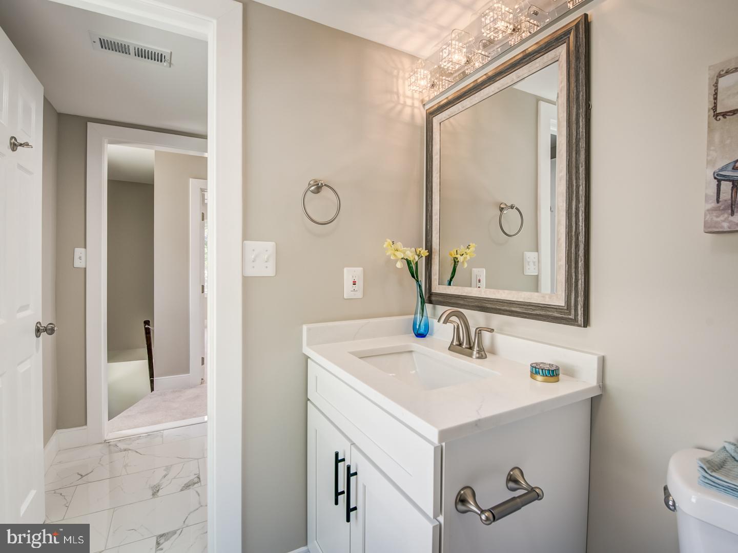LAUREL - Residential
