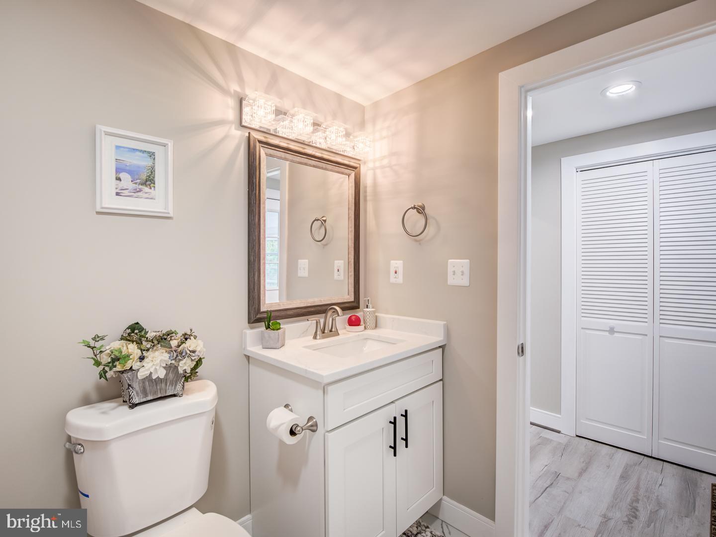 LAUREL - Residential