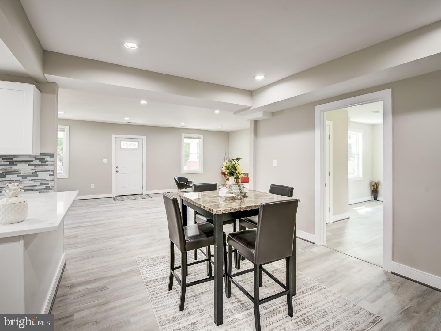 LAUREL - Residential