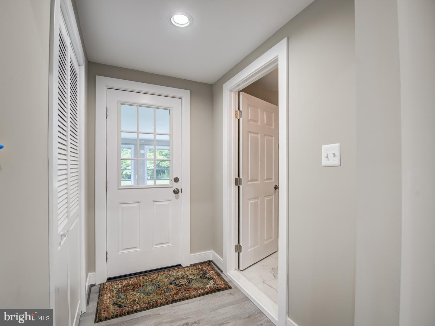 LAUREL - Residential