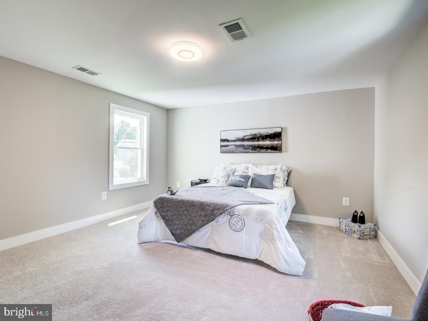 LAUREL - Residential