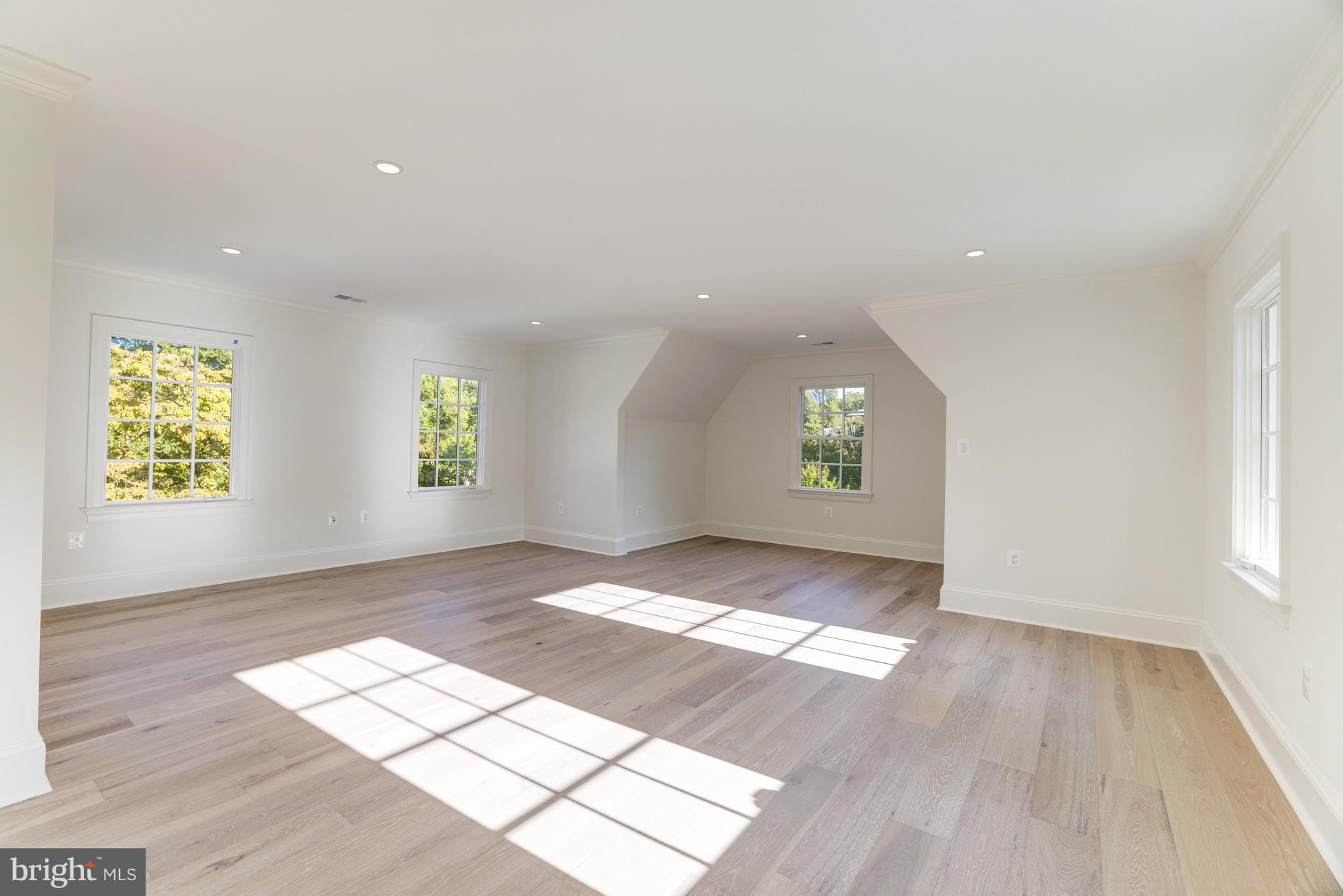 CHESTERBROOK - Residential