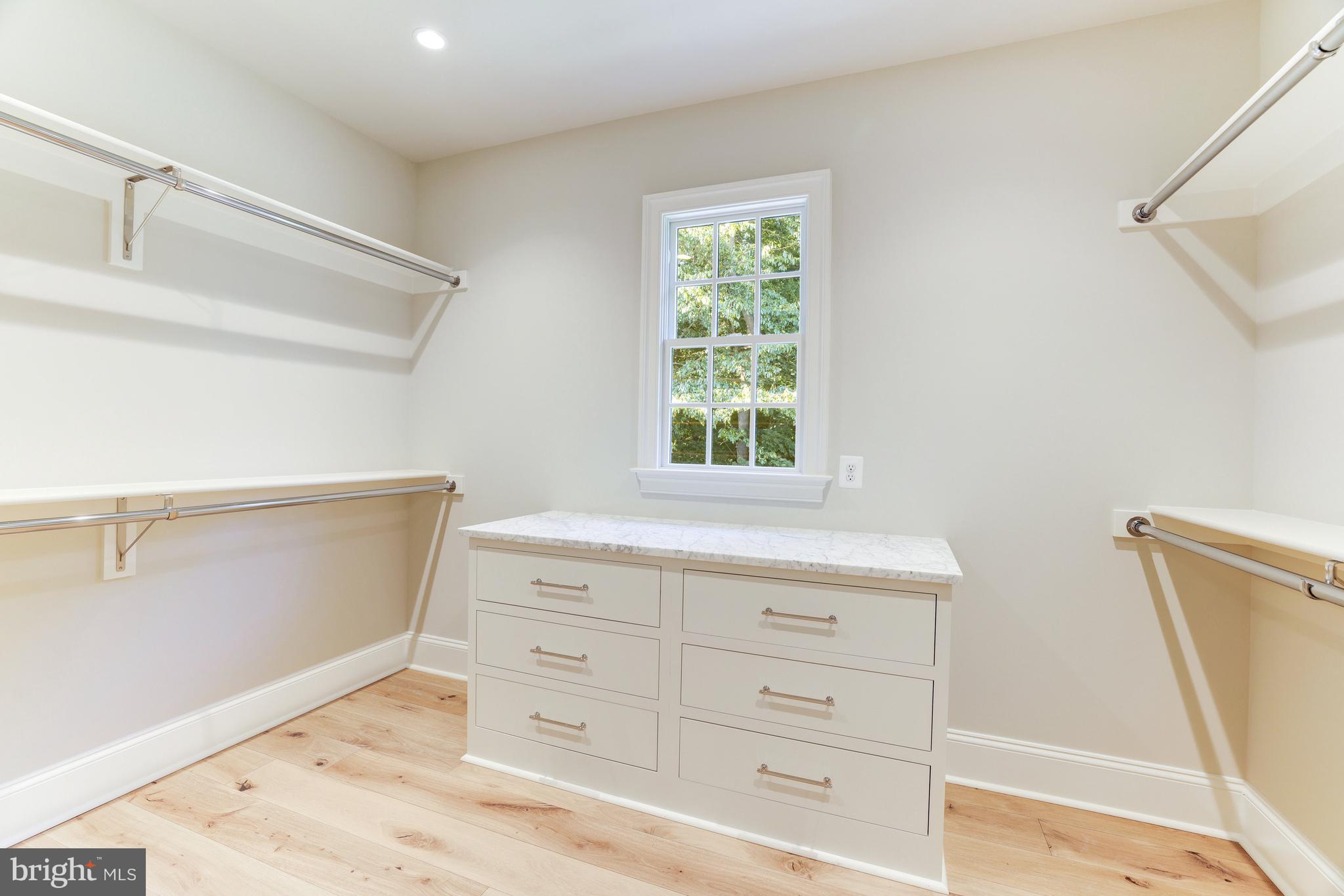 CHESTERBROOK - Residential