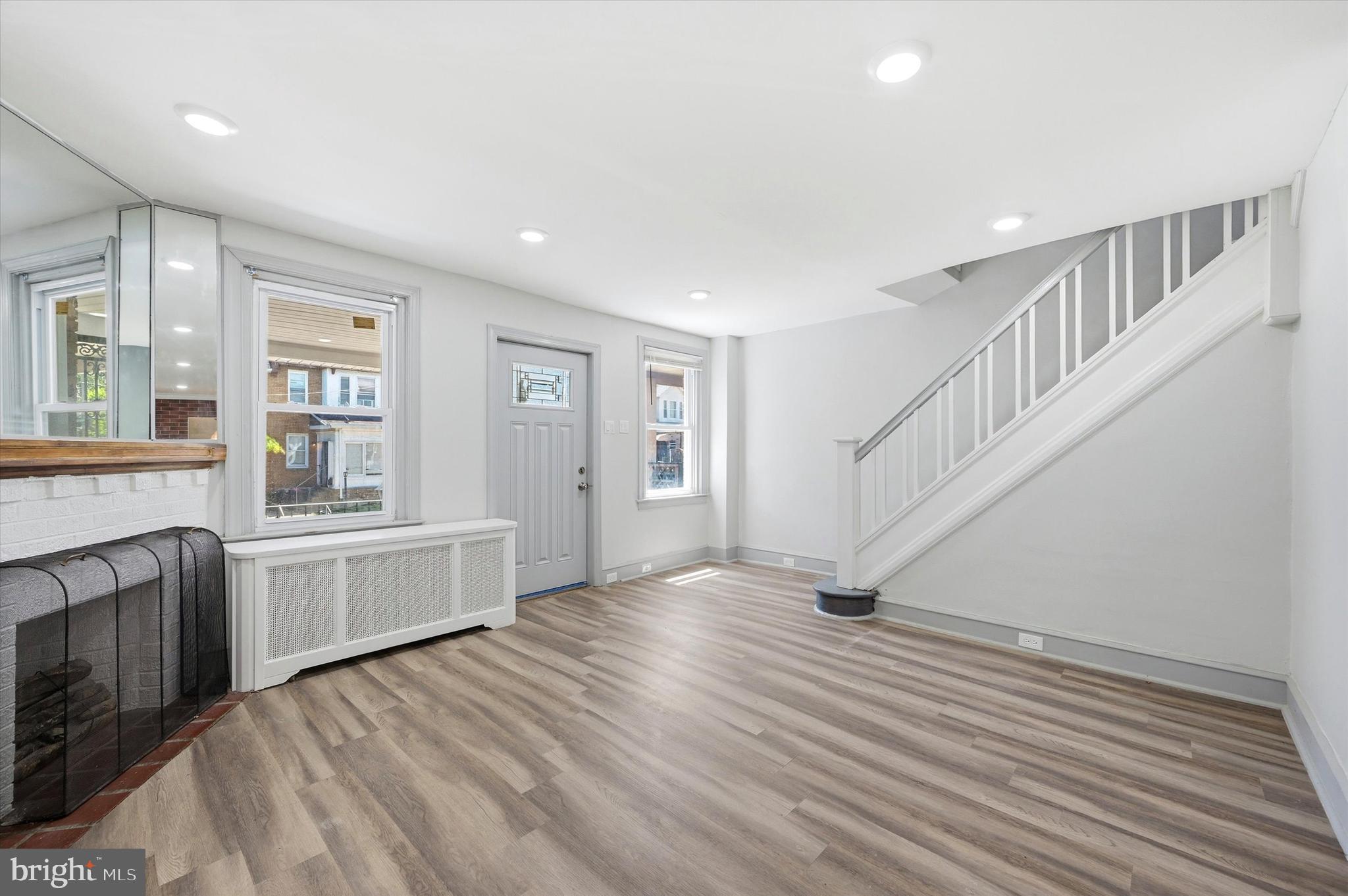 GERMANTOWN (EAST) - Residential