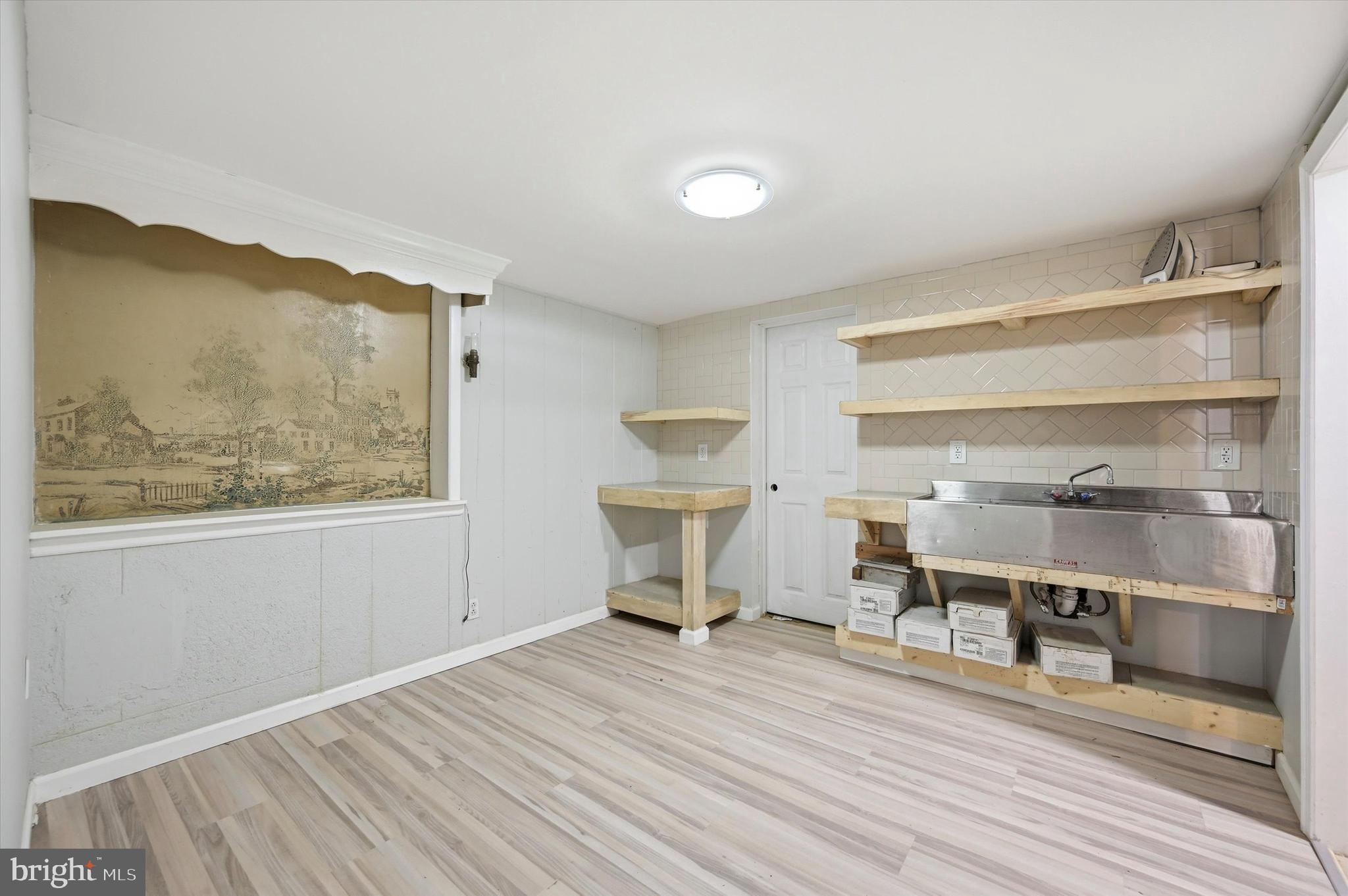 GERMANTOWN (EAST) - Residential