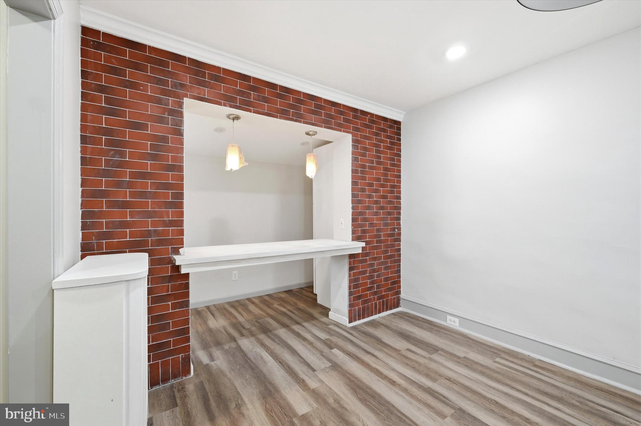 GERMANTOWN (EAST) - Residential