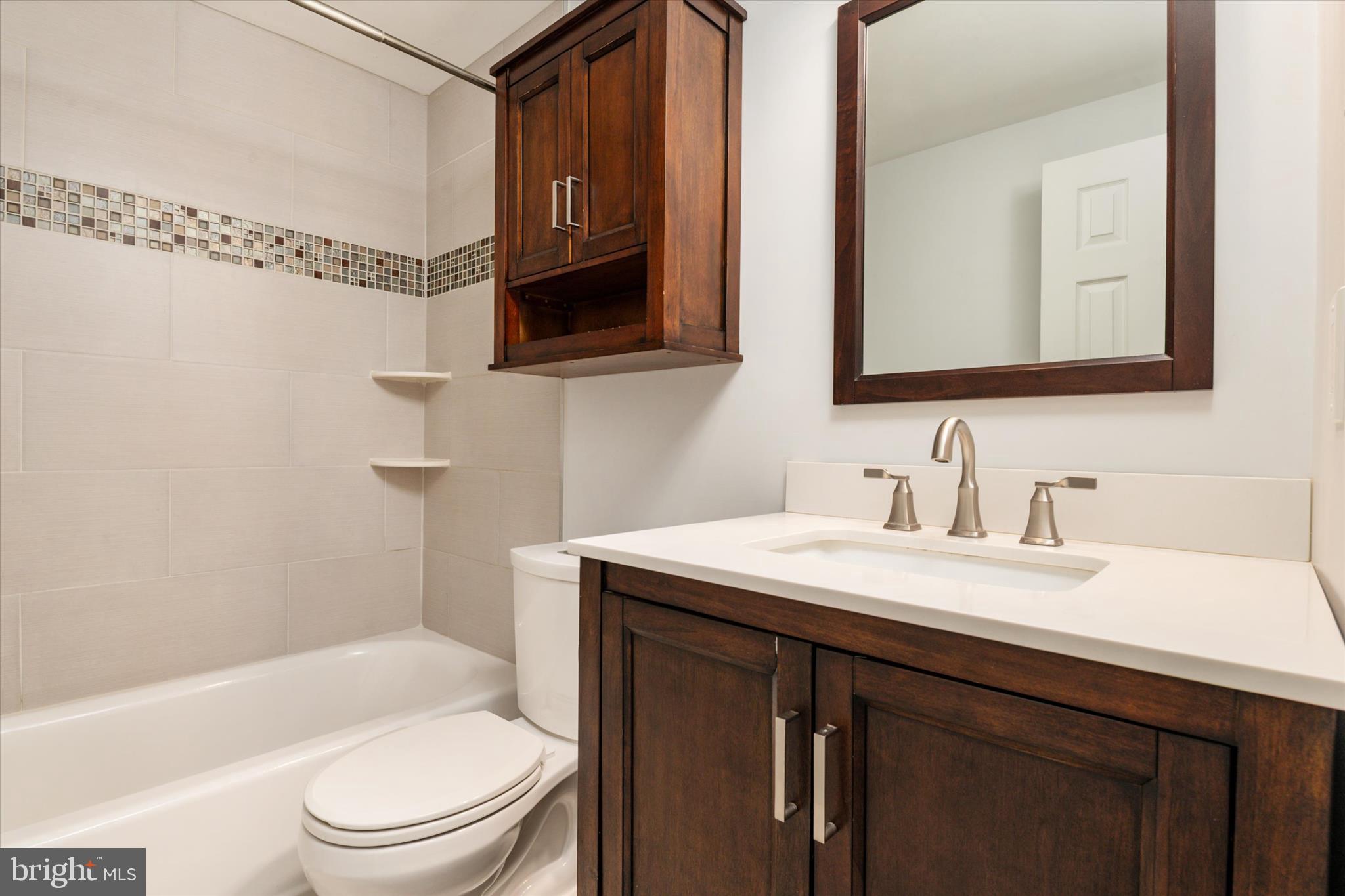 CROFTON TOWNE - Residential