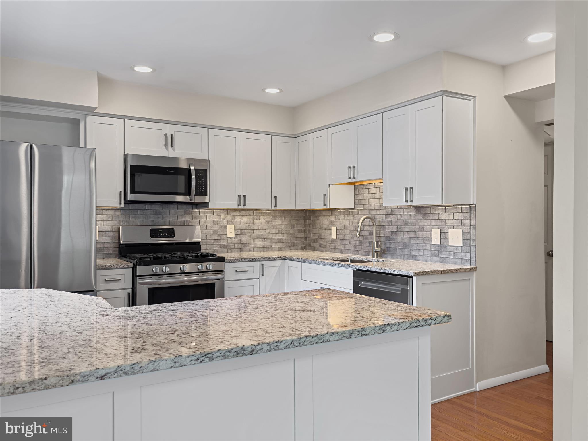 CROFTON TOWNE - Residential