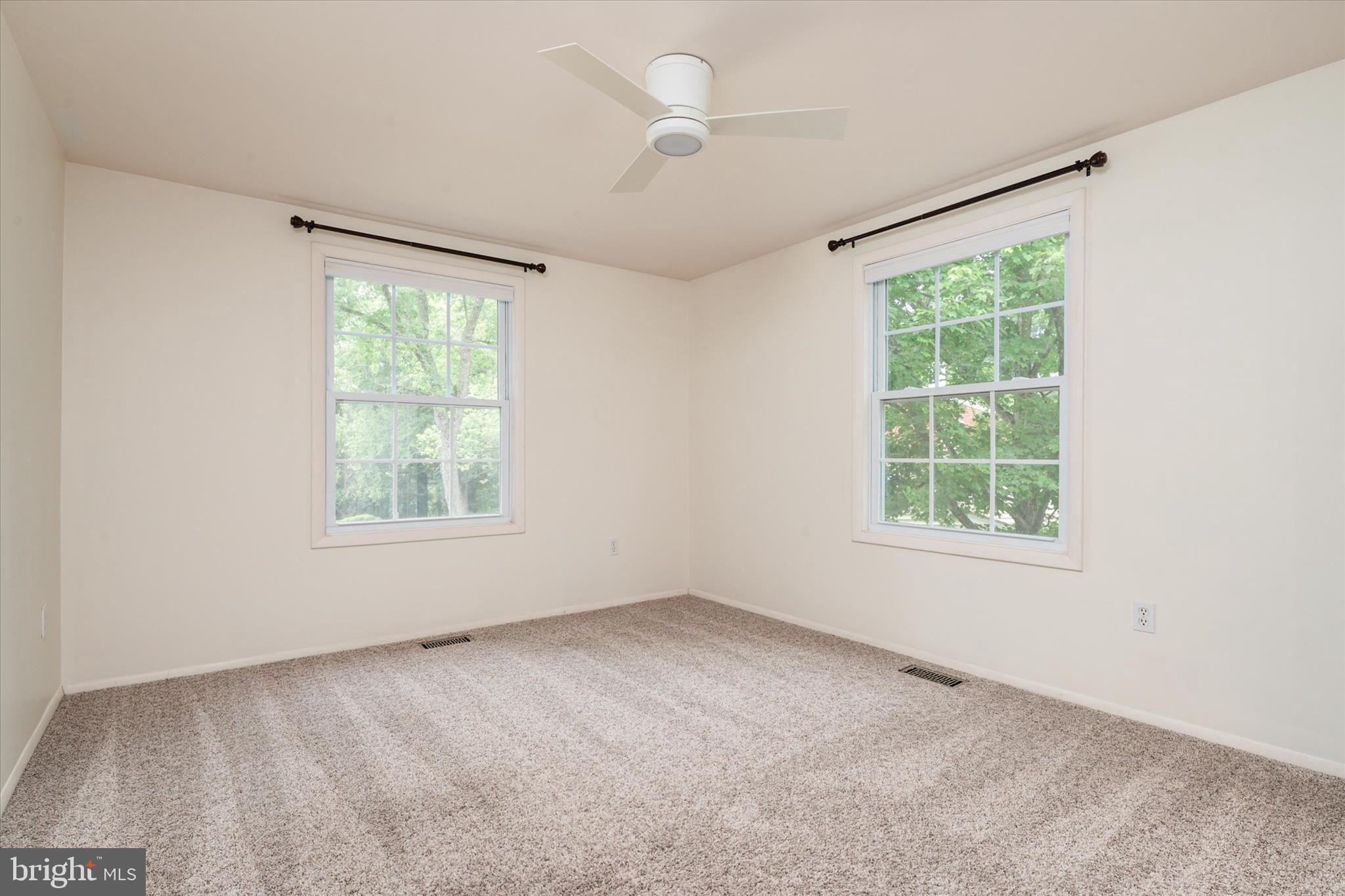 CROFTON TOWNE - Residential