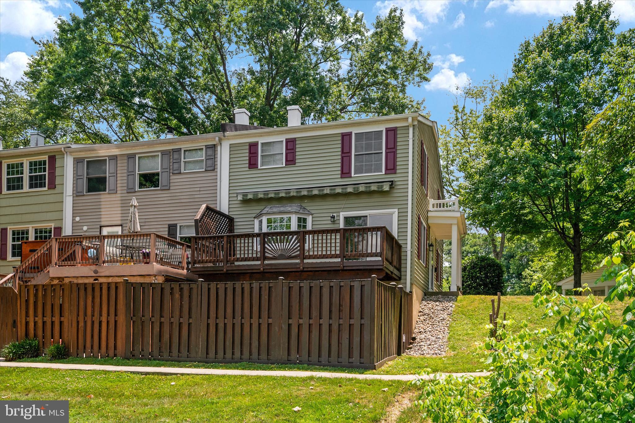 CROFTON TOWNE - Residential