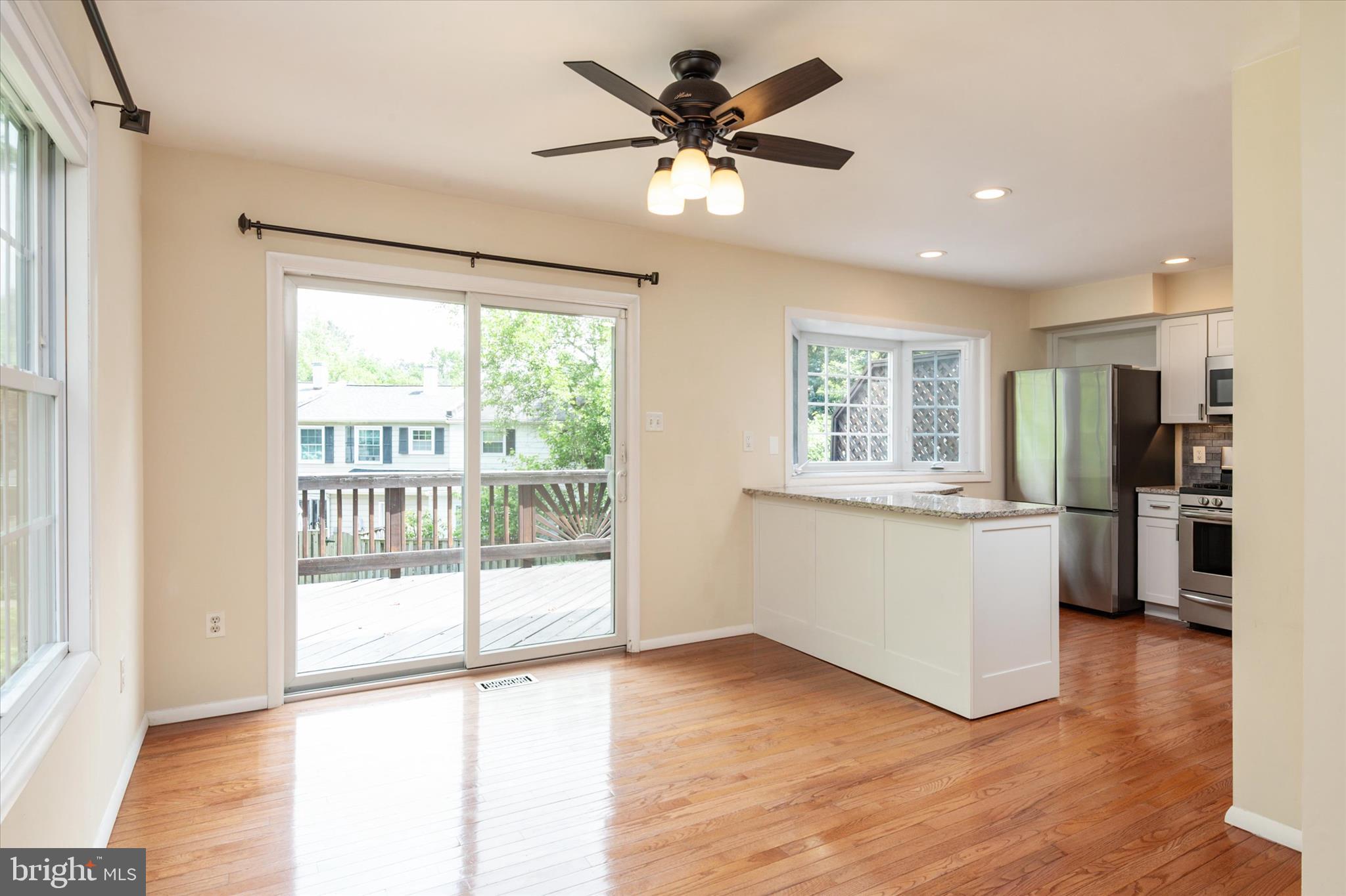 CROFTON TOWNE - Residential