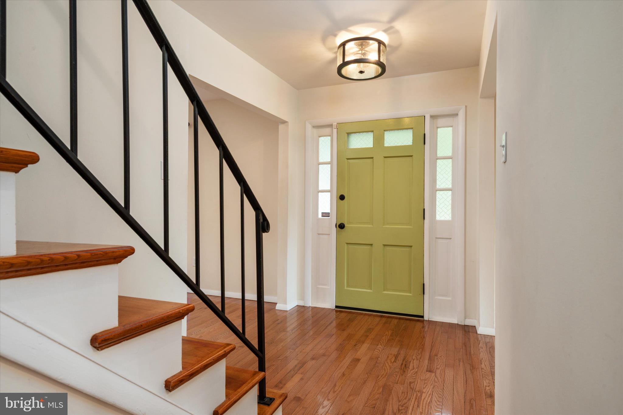 CROFTON TOWNE - Residential
