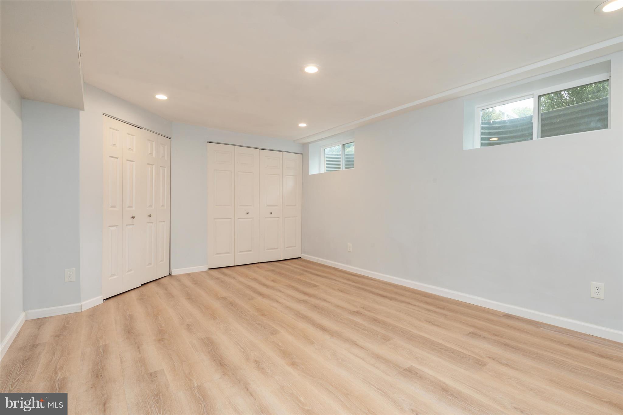 CROFTON TOWNE - Residential