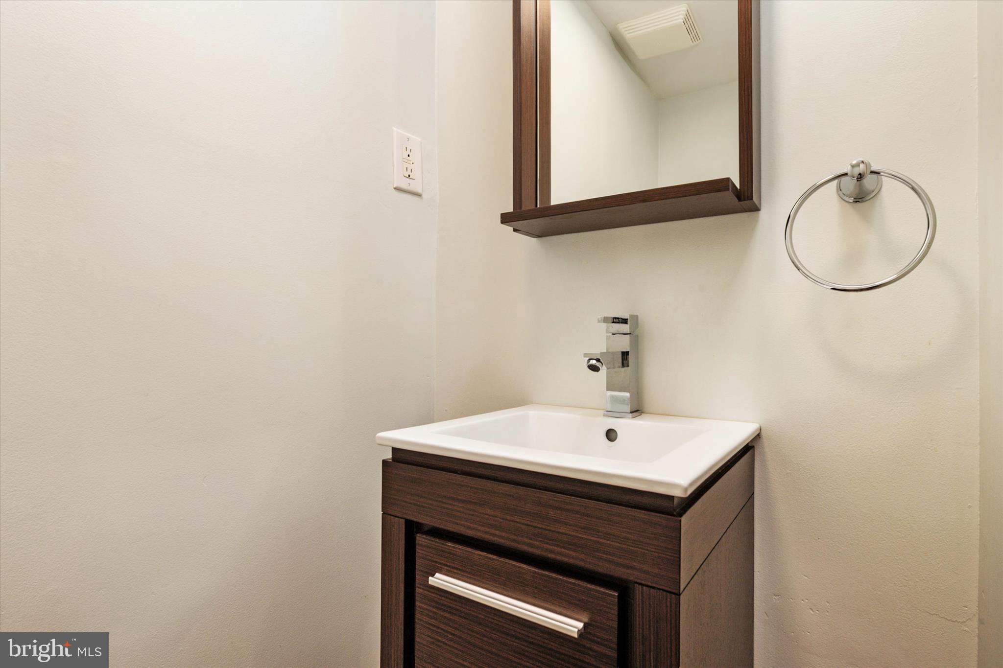 CROFTON TOWNE - Residential