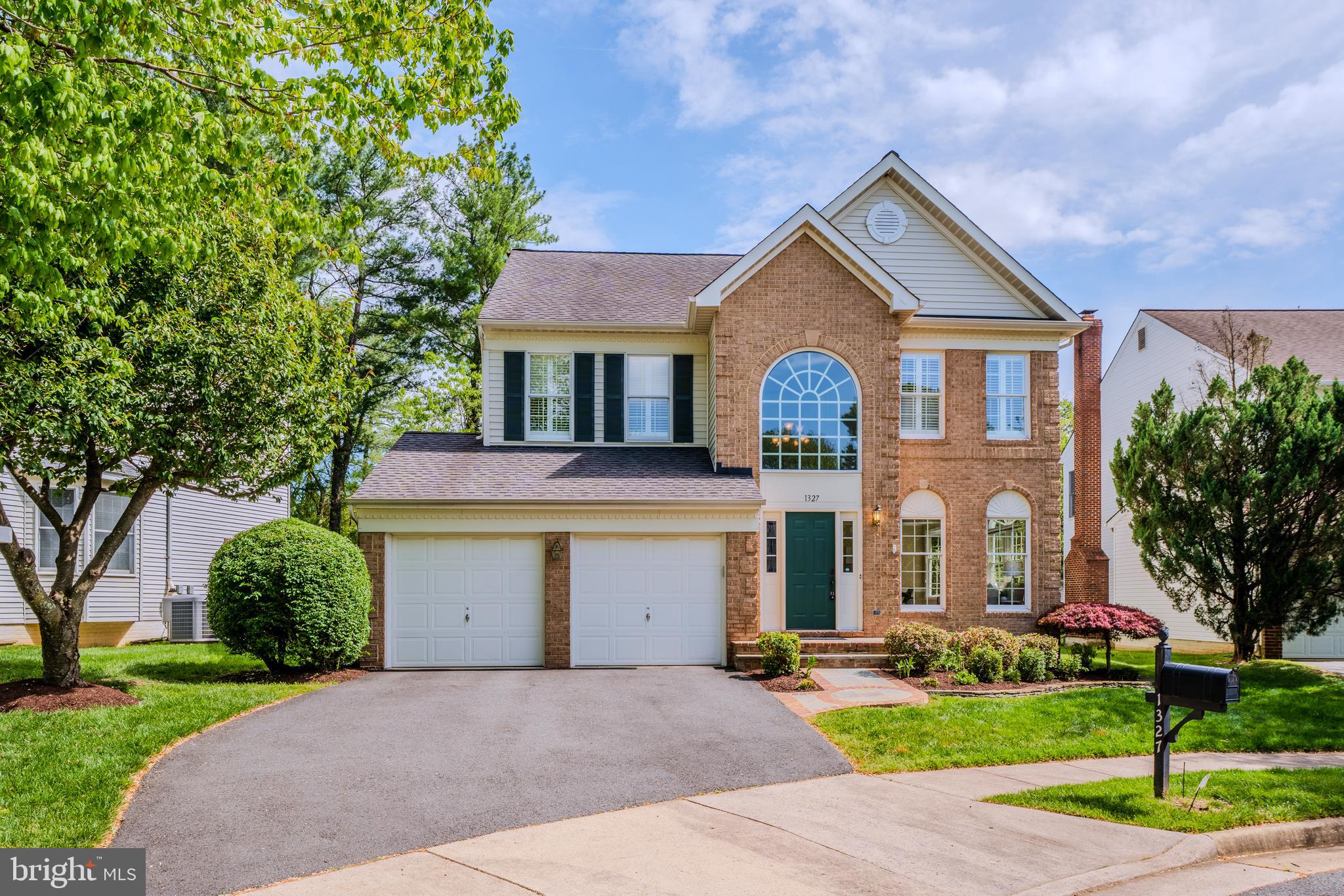 CRIPPENS CORNER - Residential