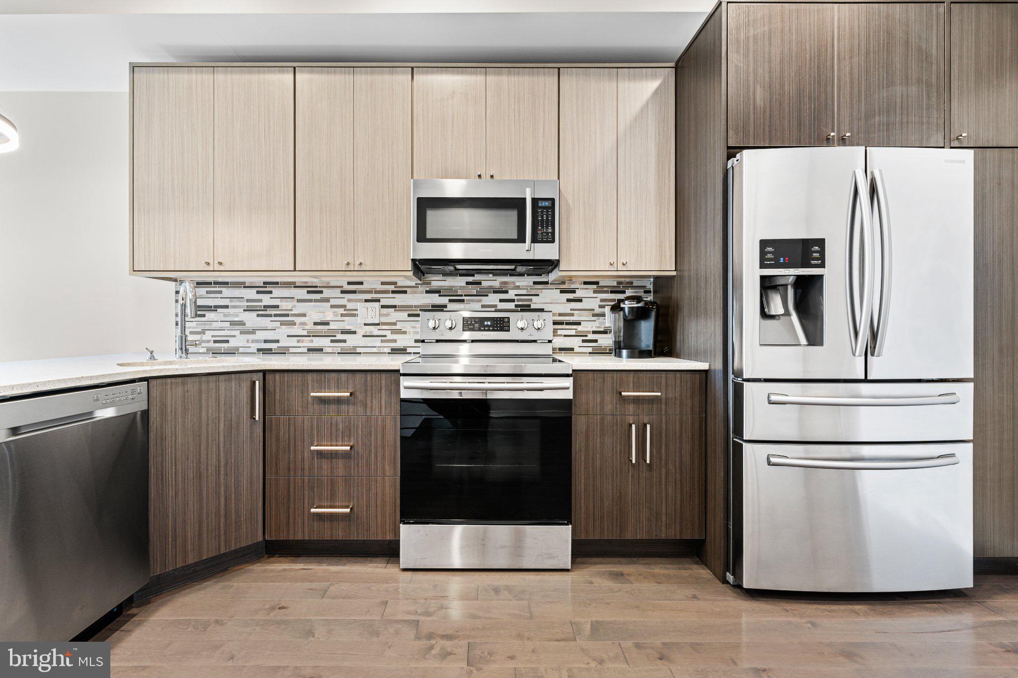 POINT BREEZE - Residential