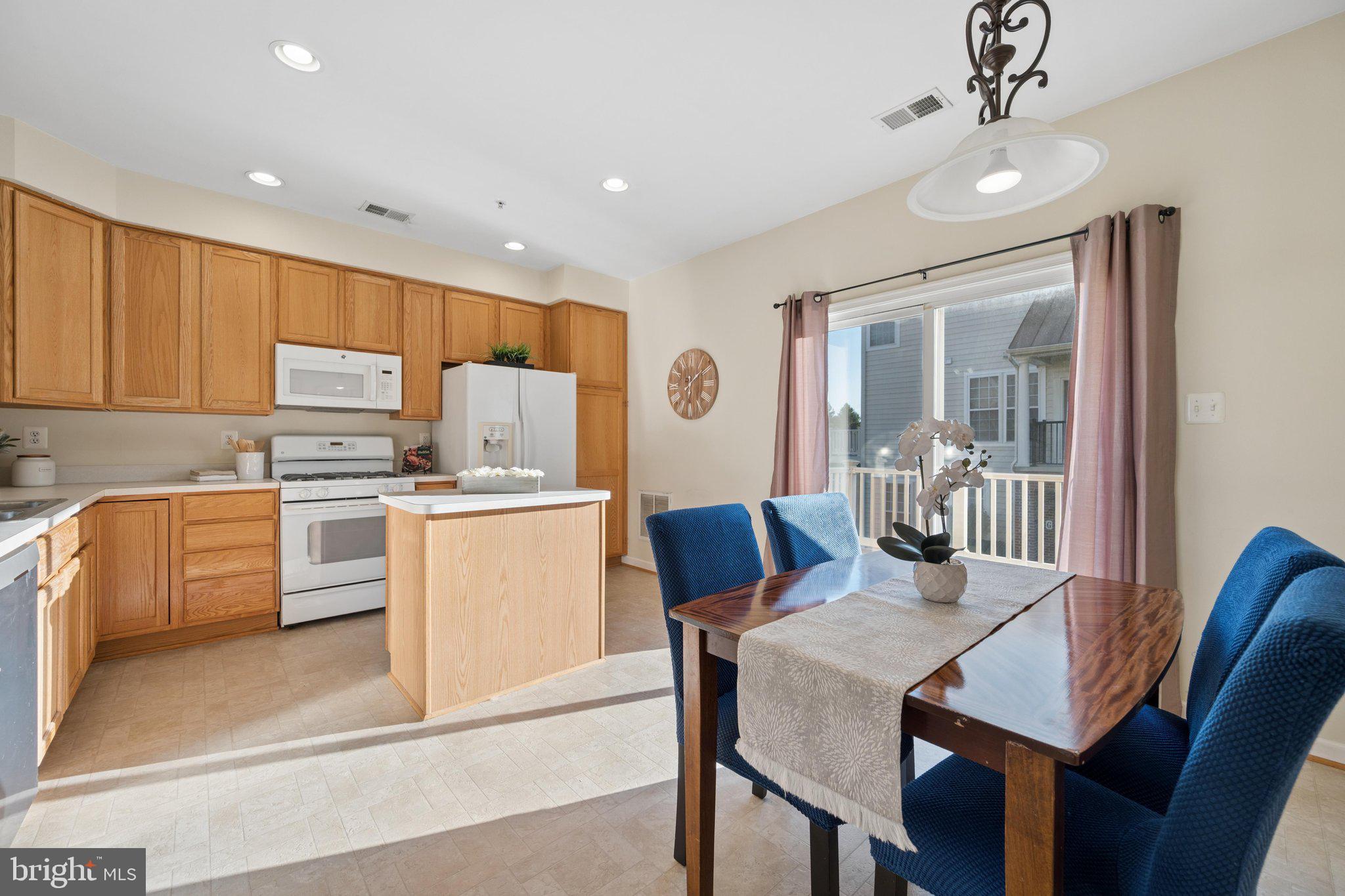 BALLENGER CROSSING CONDO - Residential