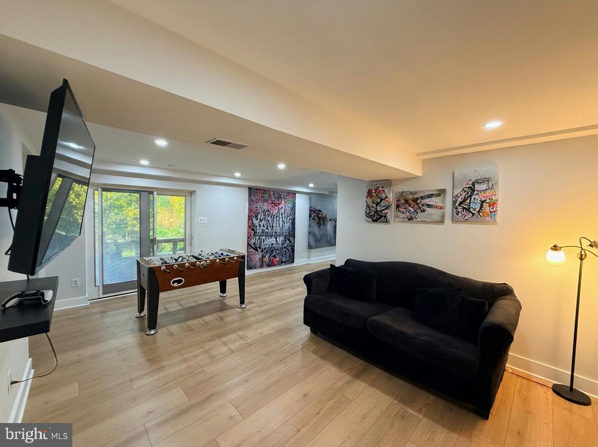 MILL RUN CROSSING - Residential