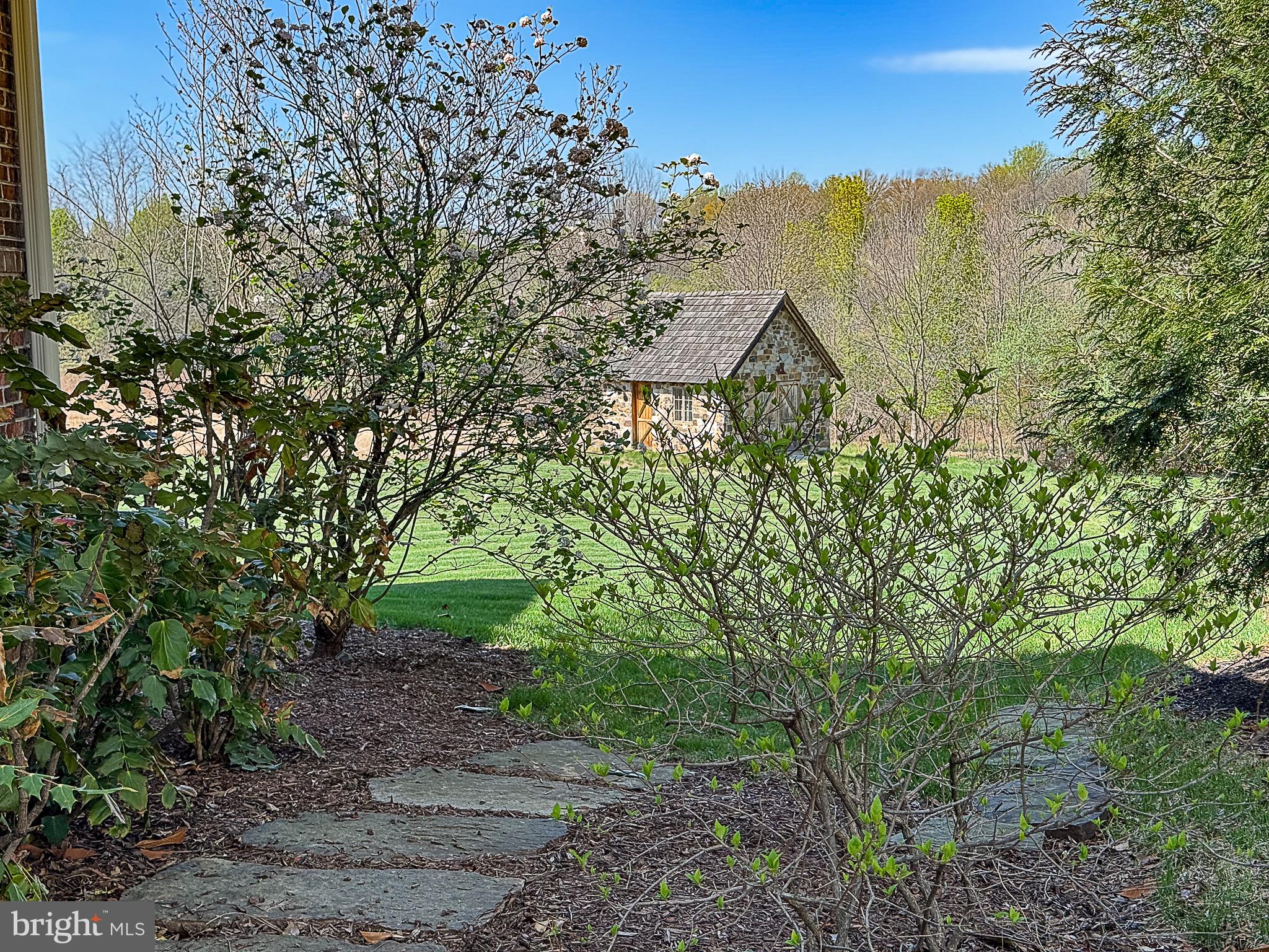 RED CEDAR WEST - Residential