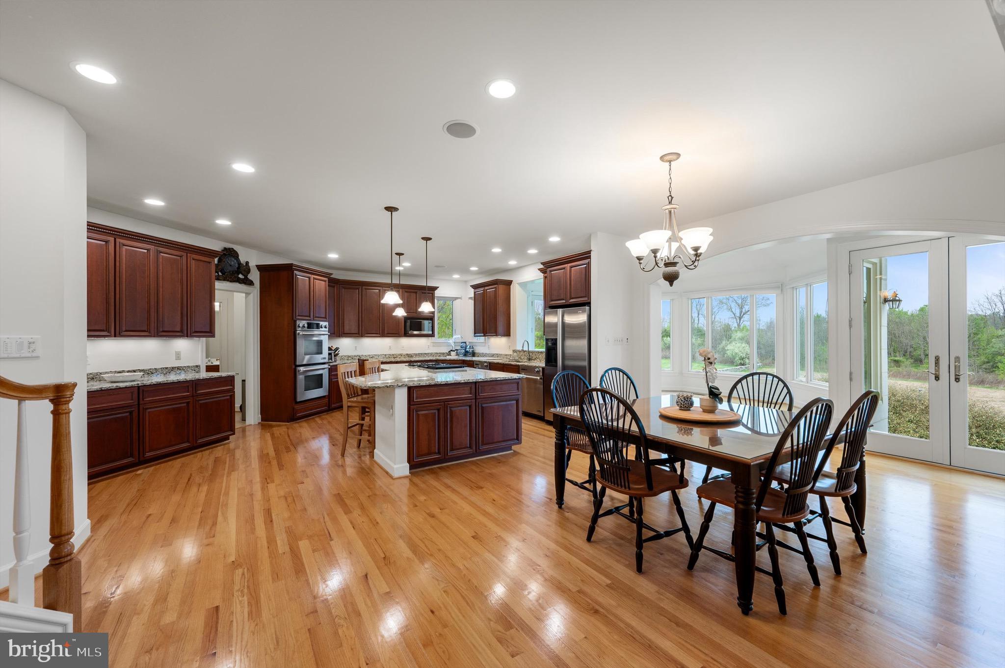 RED CEDAR WEST - Residential