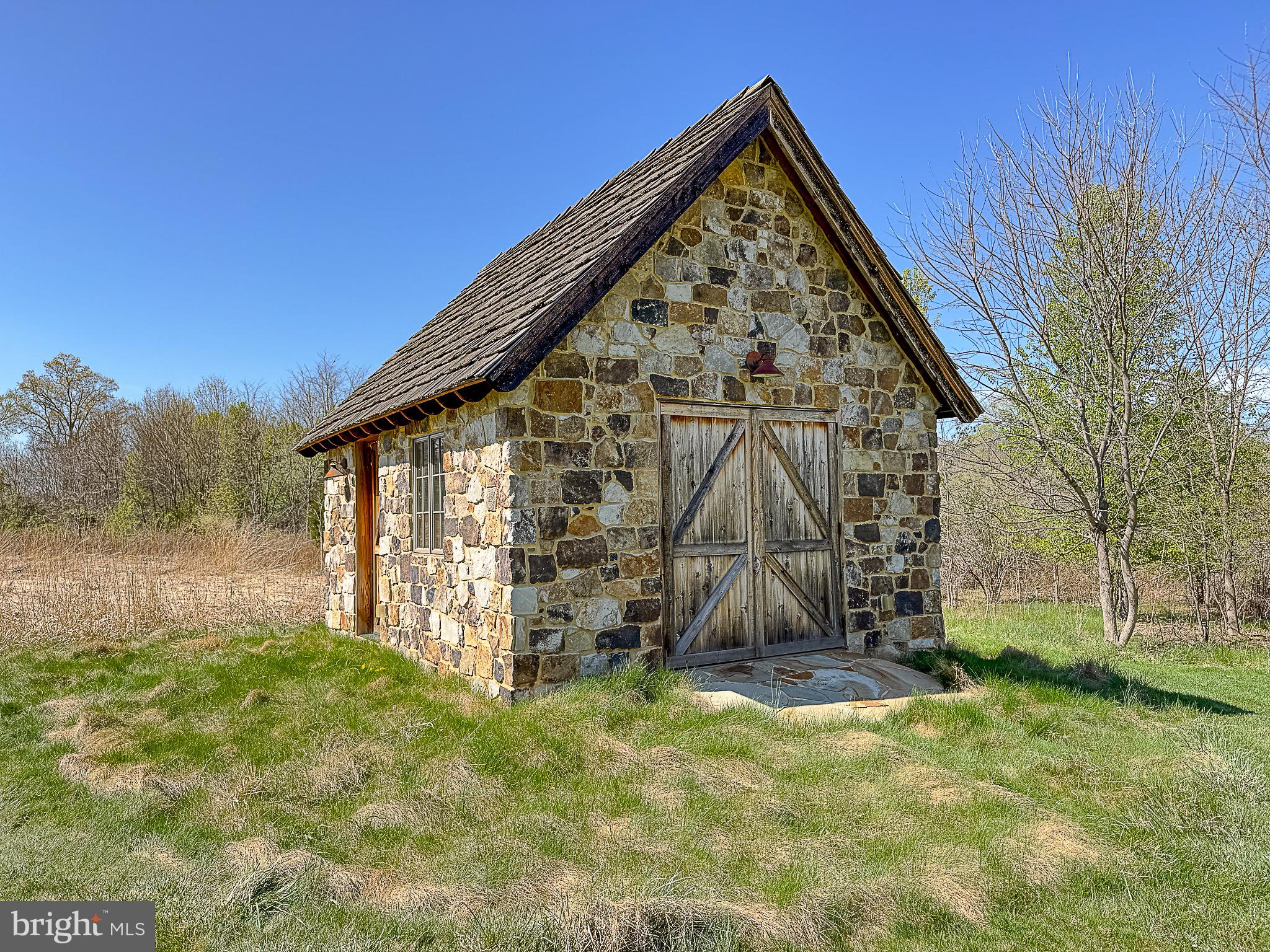 RED CEDAR WEST - Residential