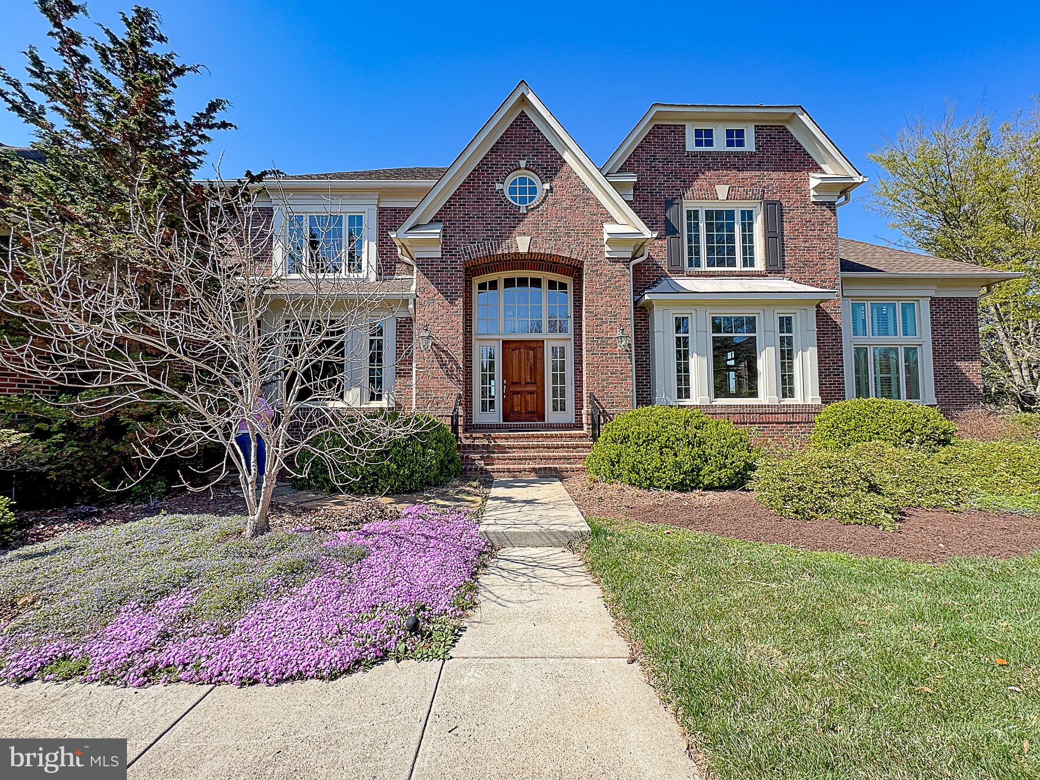 RED CEDAR WEST - Residential