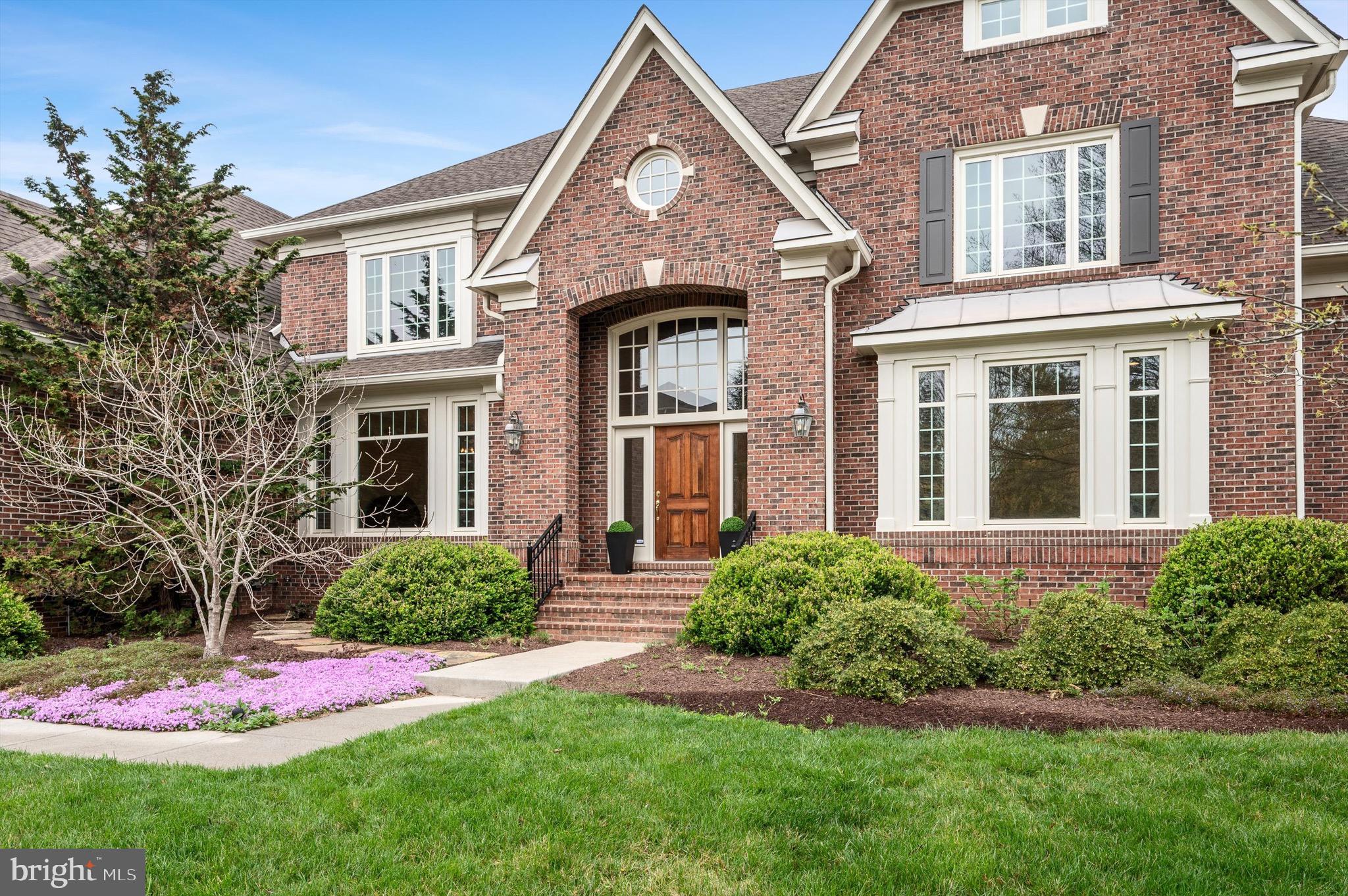 RED CEDAR WEST - Residential