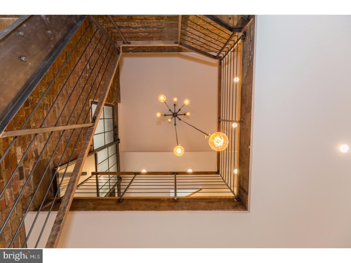KENSINGTON - Residential