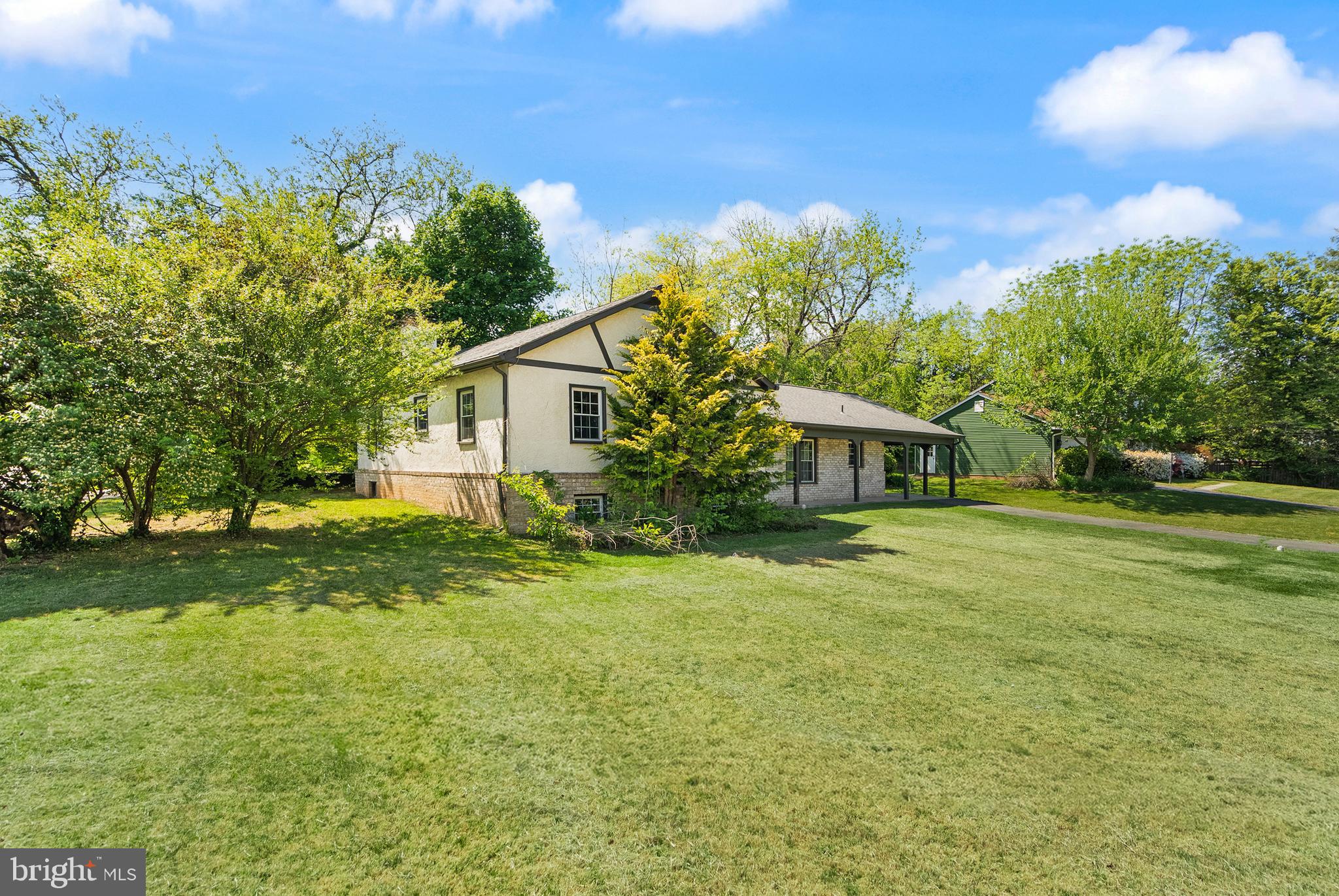 WEST MC LEAN - Residential