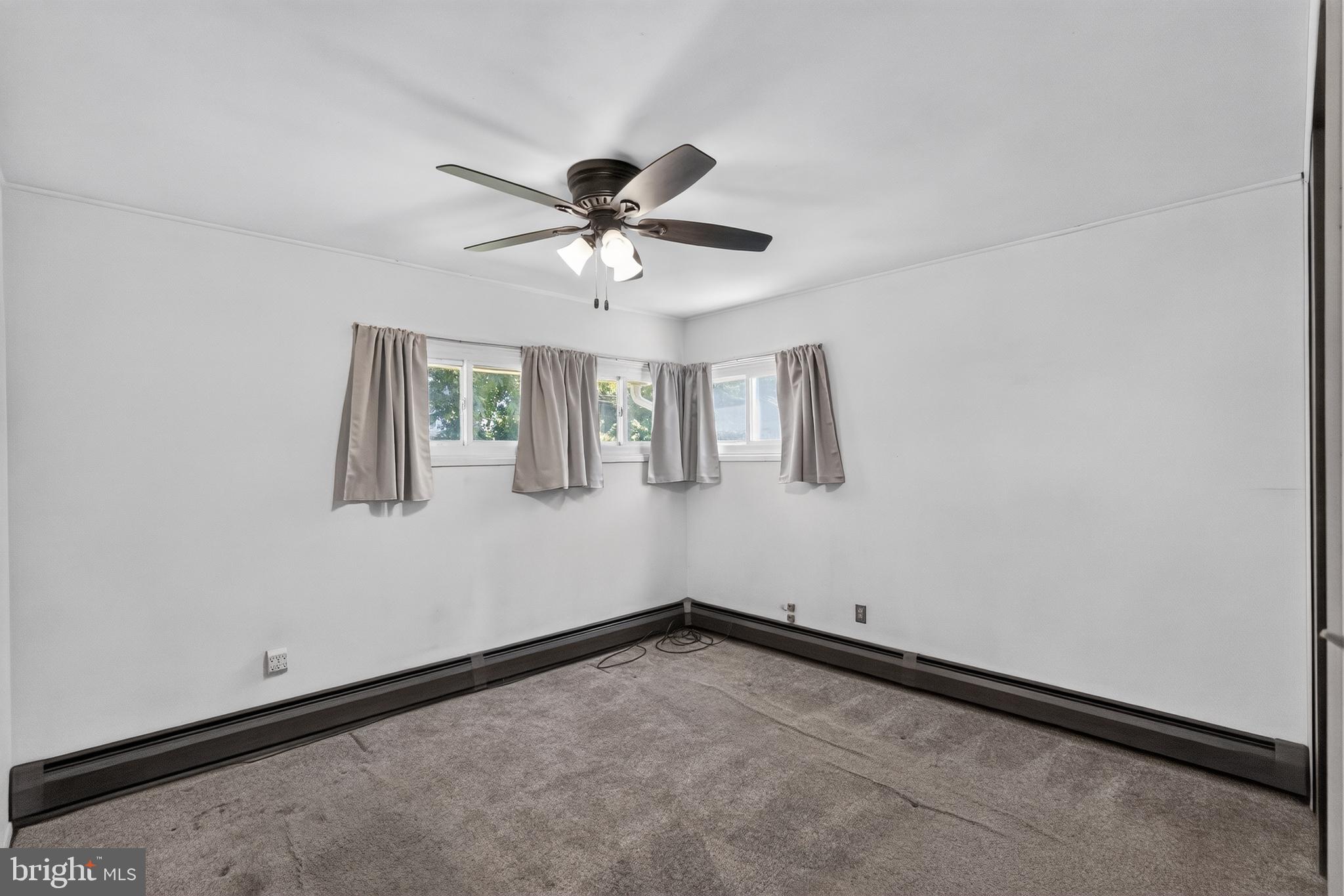 INDIAN CREEK - Residential