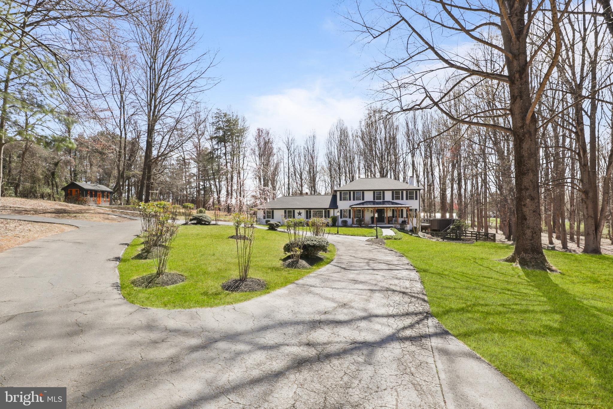 LAUREL GLEN - Residential