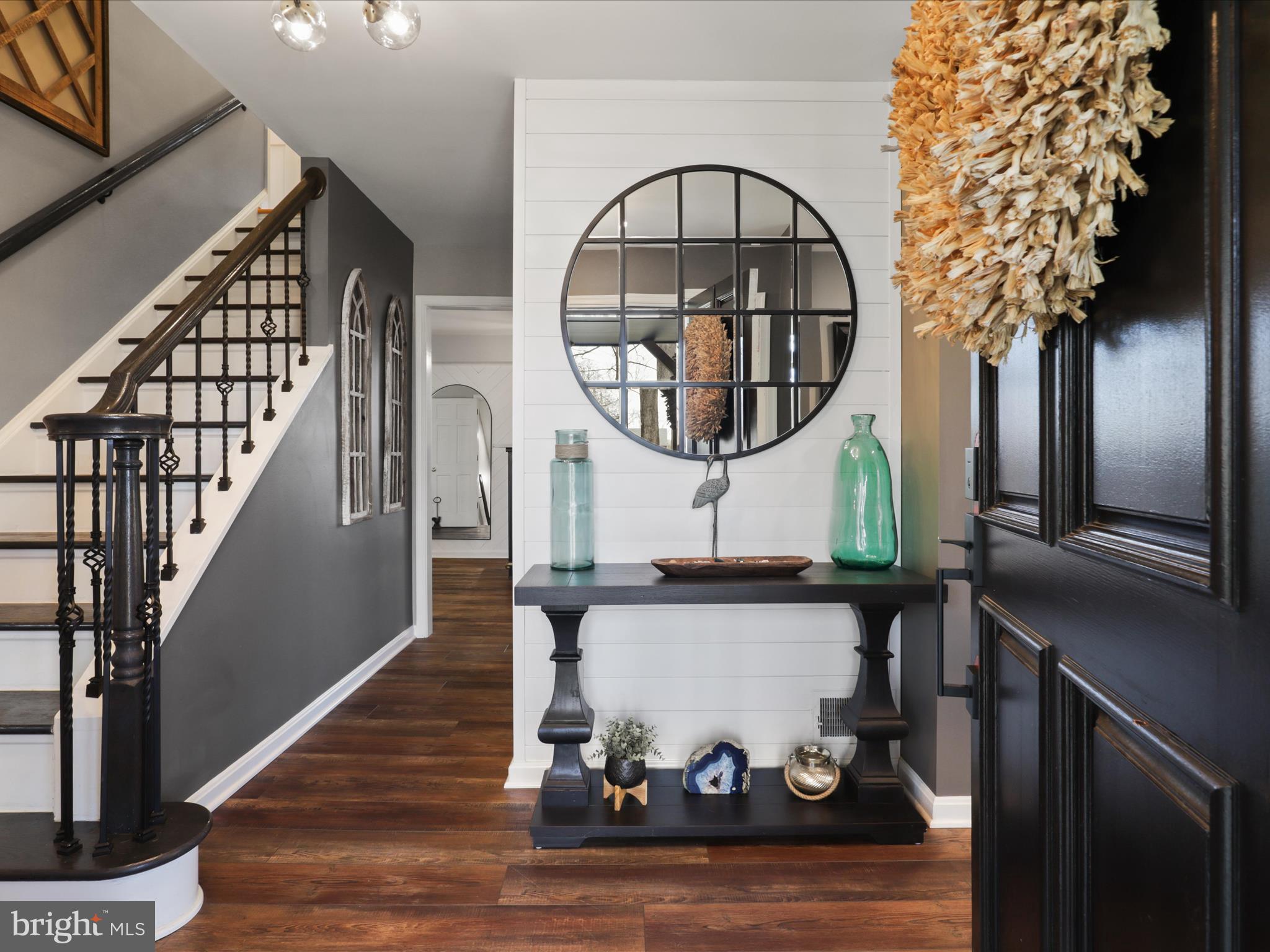 LAUREL GLEN - Residential