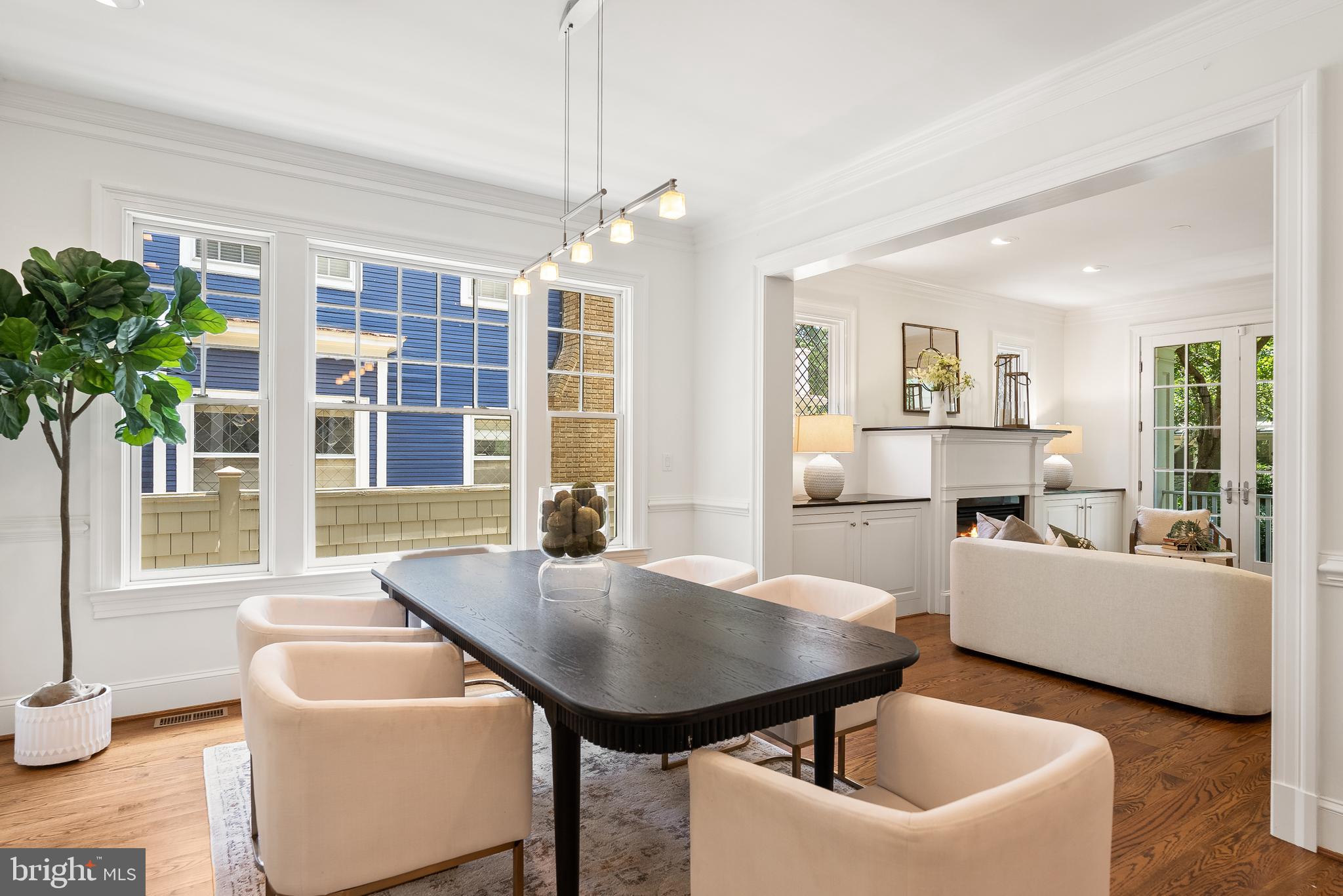 CLEVELAND PARK - Residential