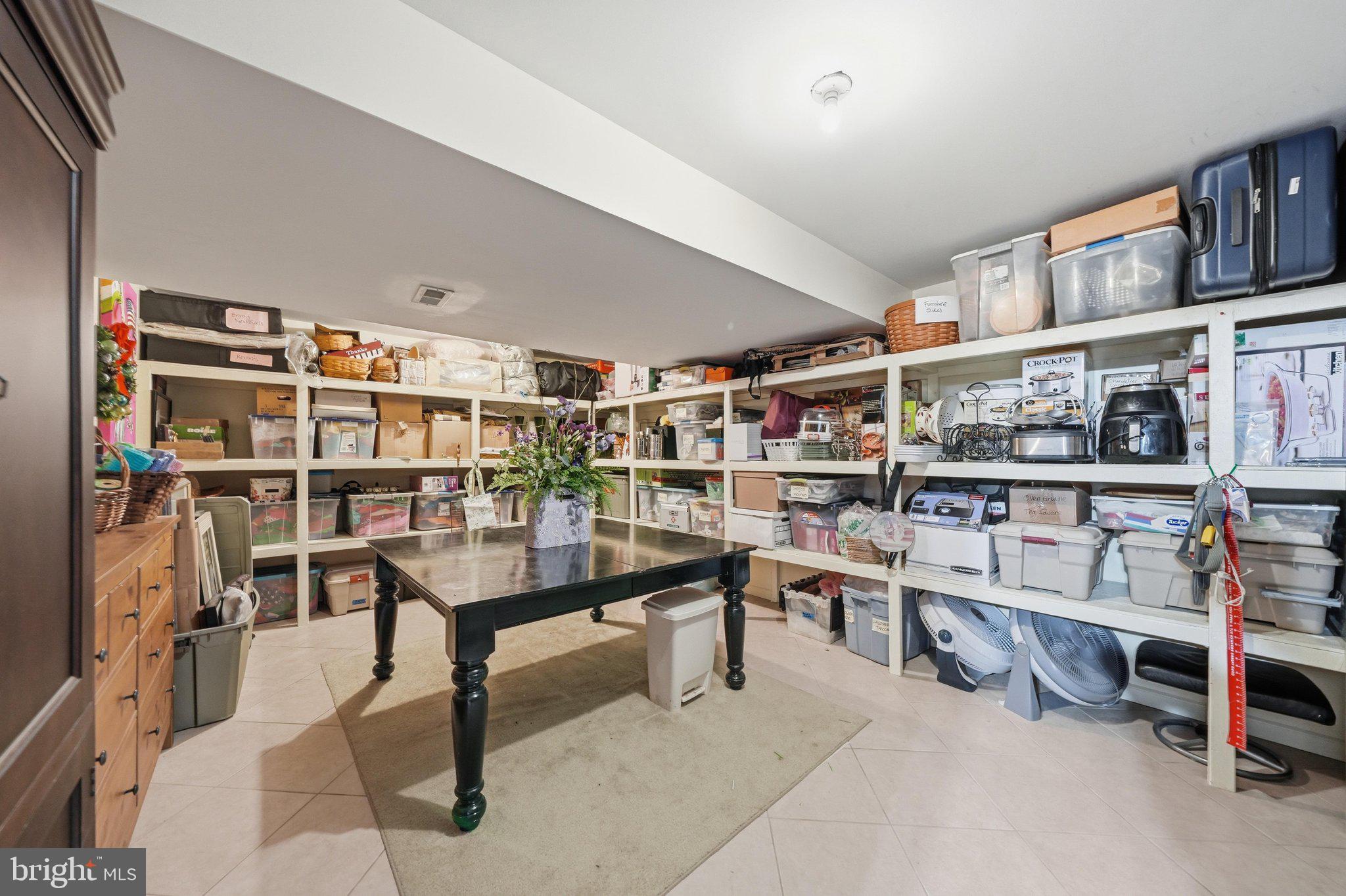 FOXLAIR ACRES - Residential