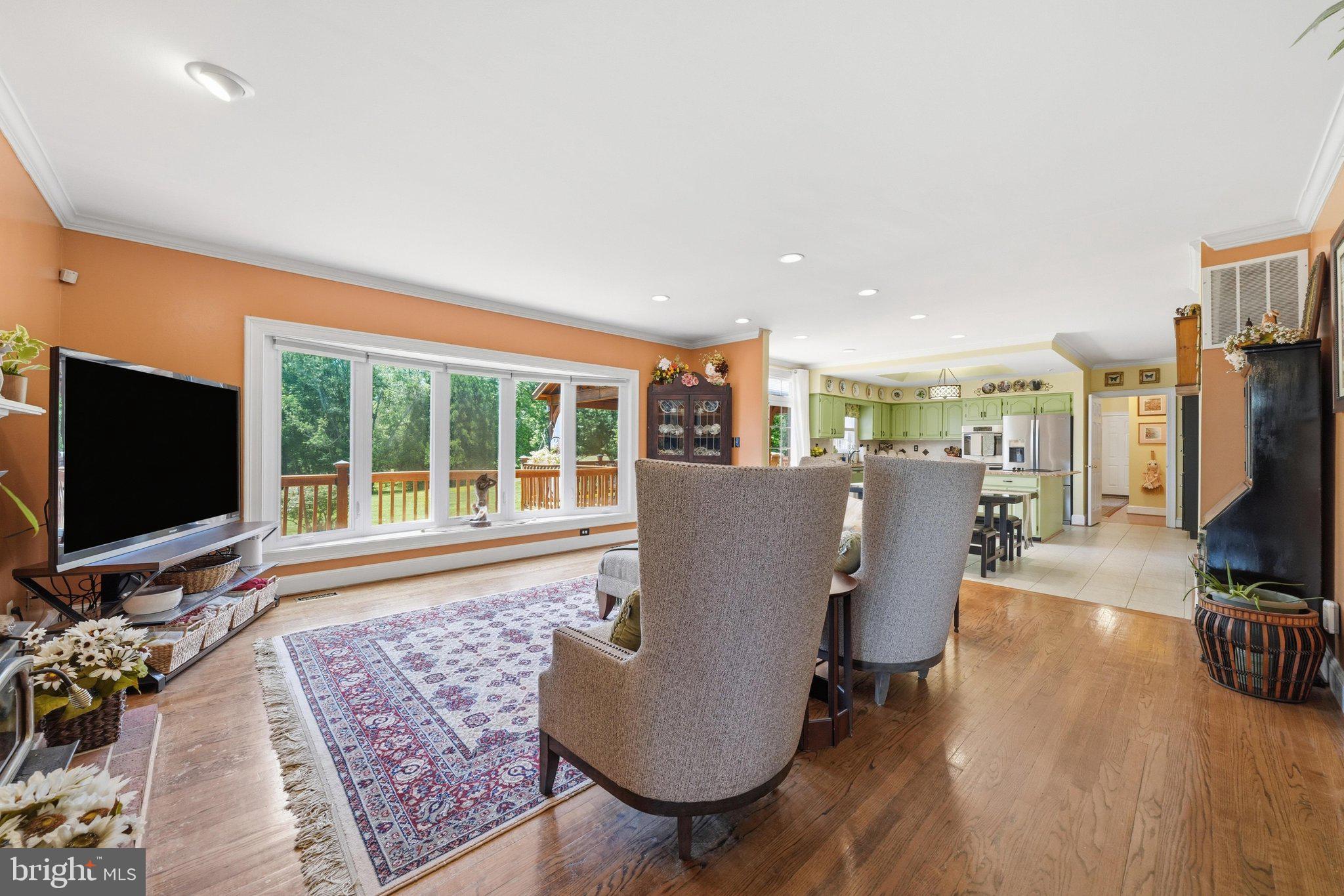 FOXLAIR ACRES - Residential