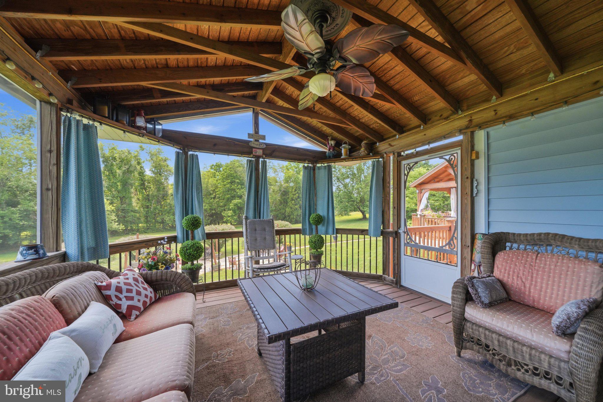 FOXLAIR ACRES - Residential