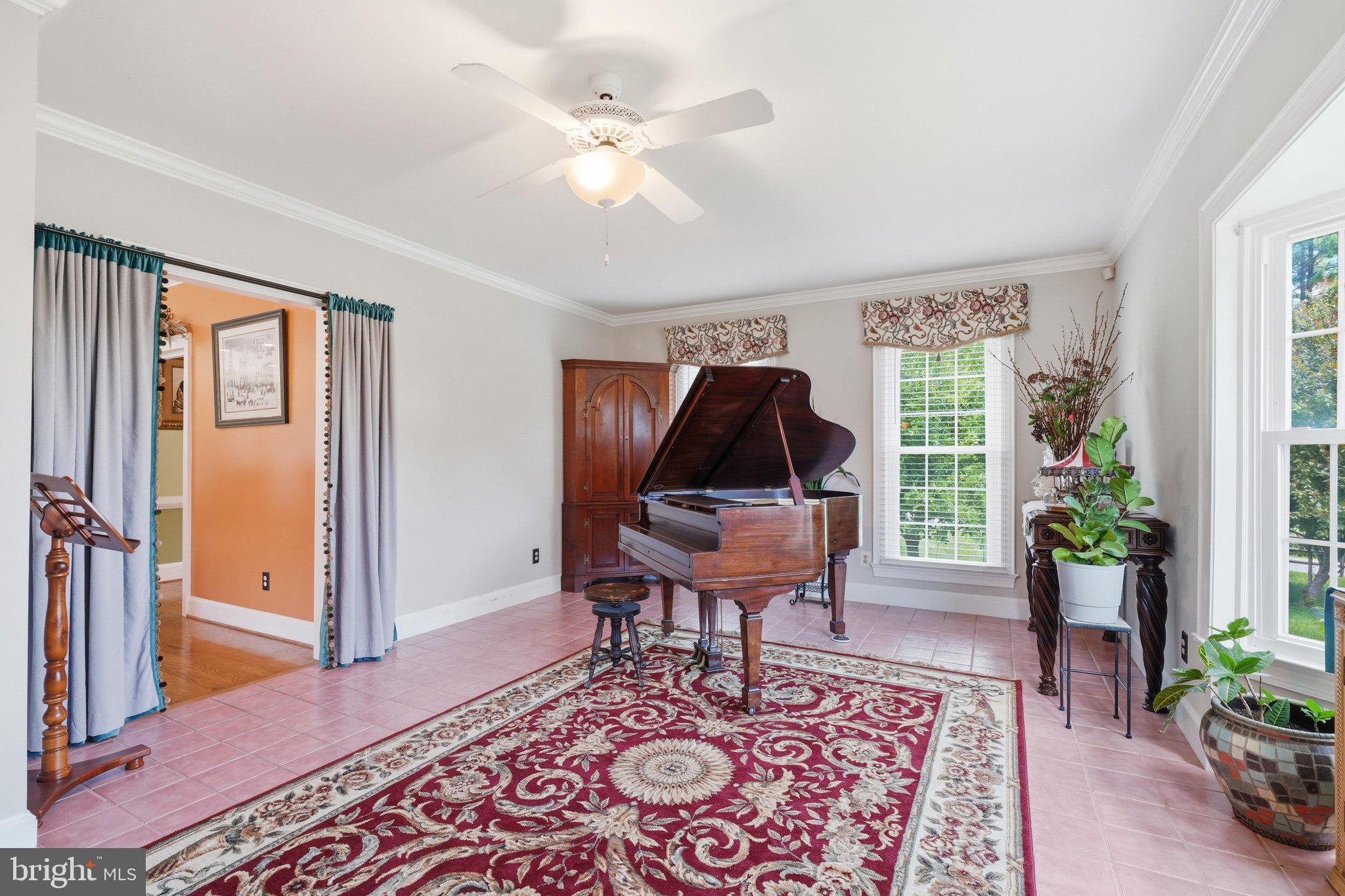 FOXLAIR ACRES - Residential