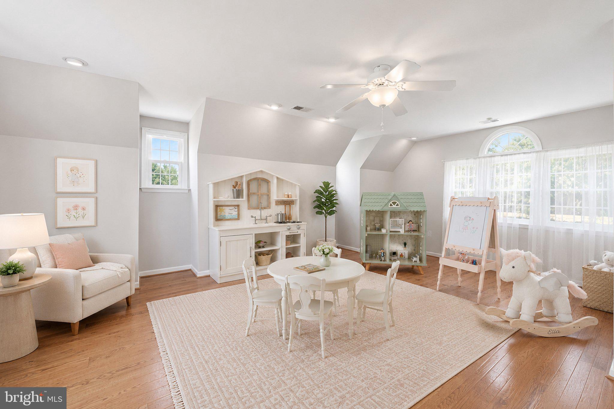 FOXLAIR ACRES - Residential