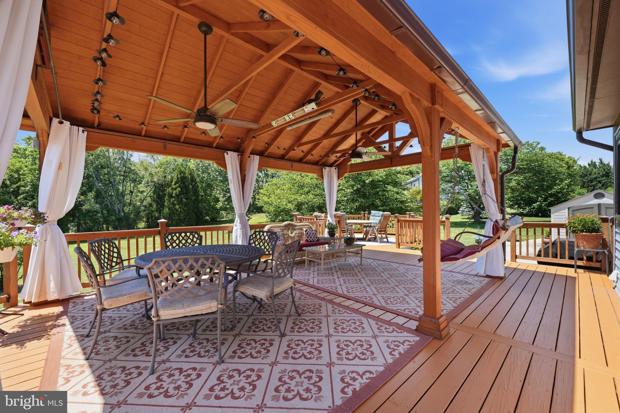 FOXLAIR ACRES - Residential