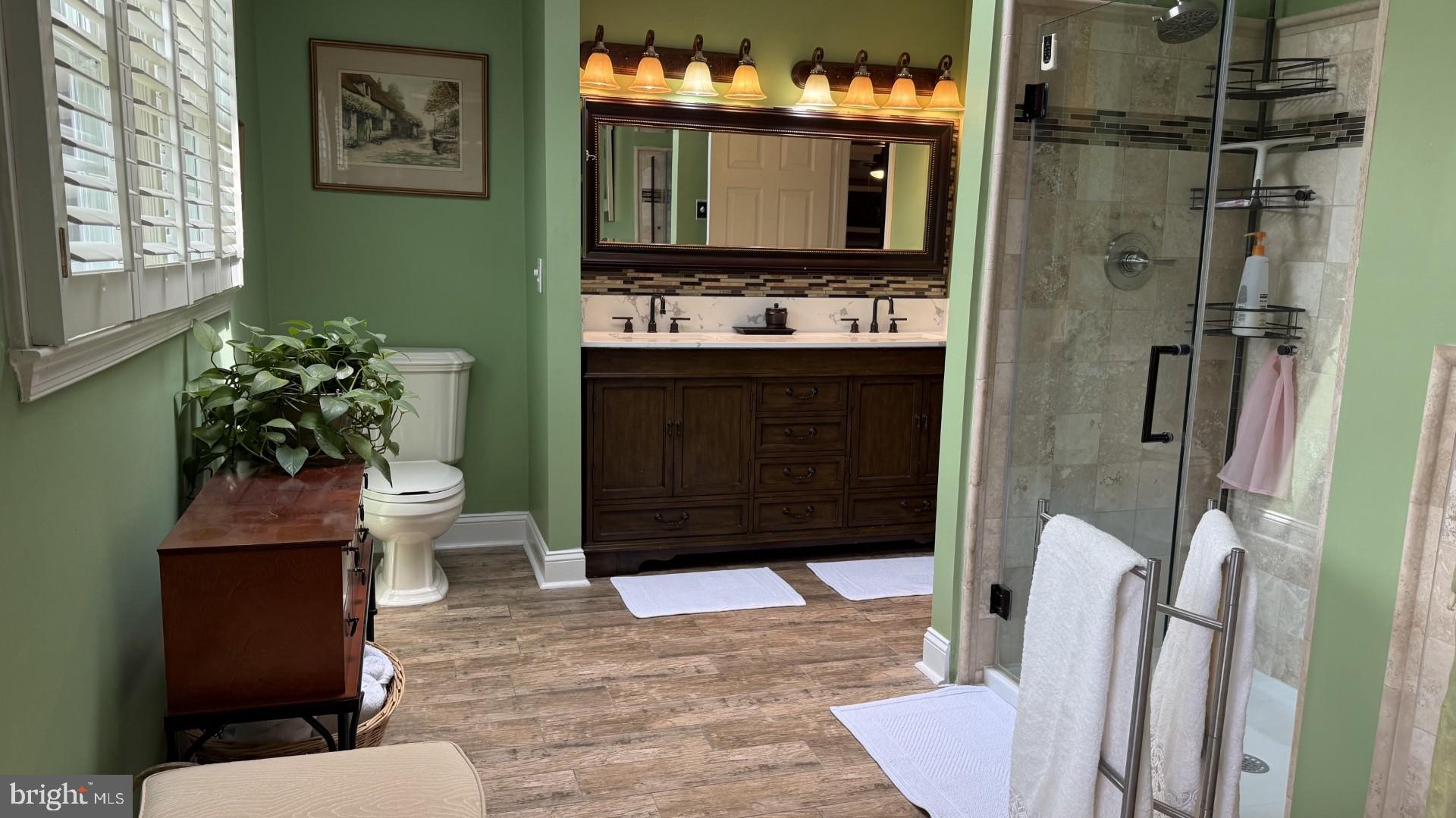 FOXLAIR ACRES - Residential