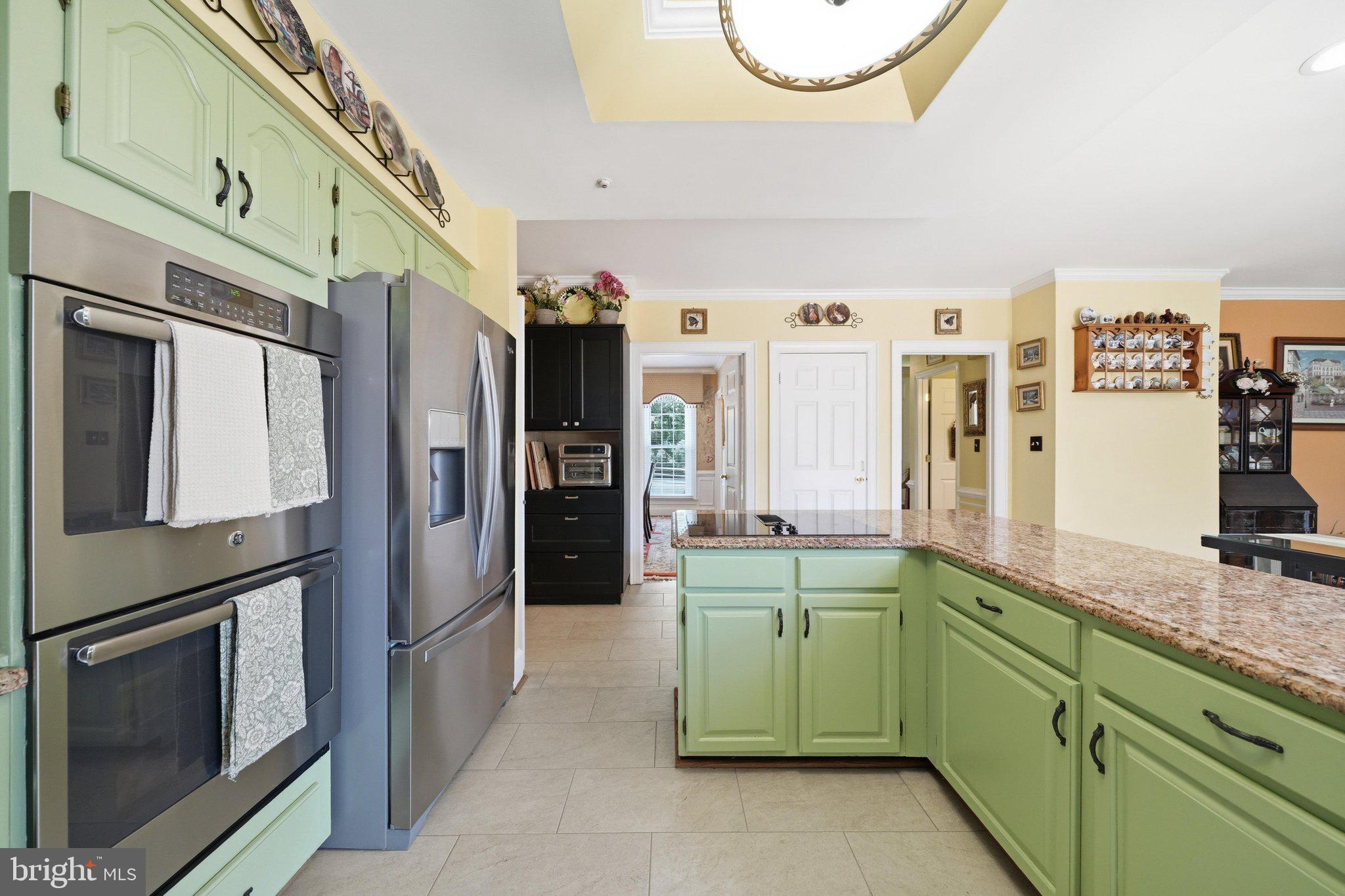 FOXLAIR ACRES - Residential