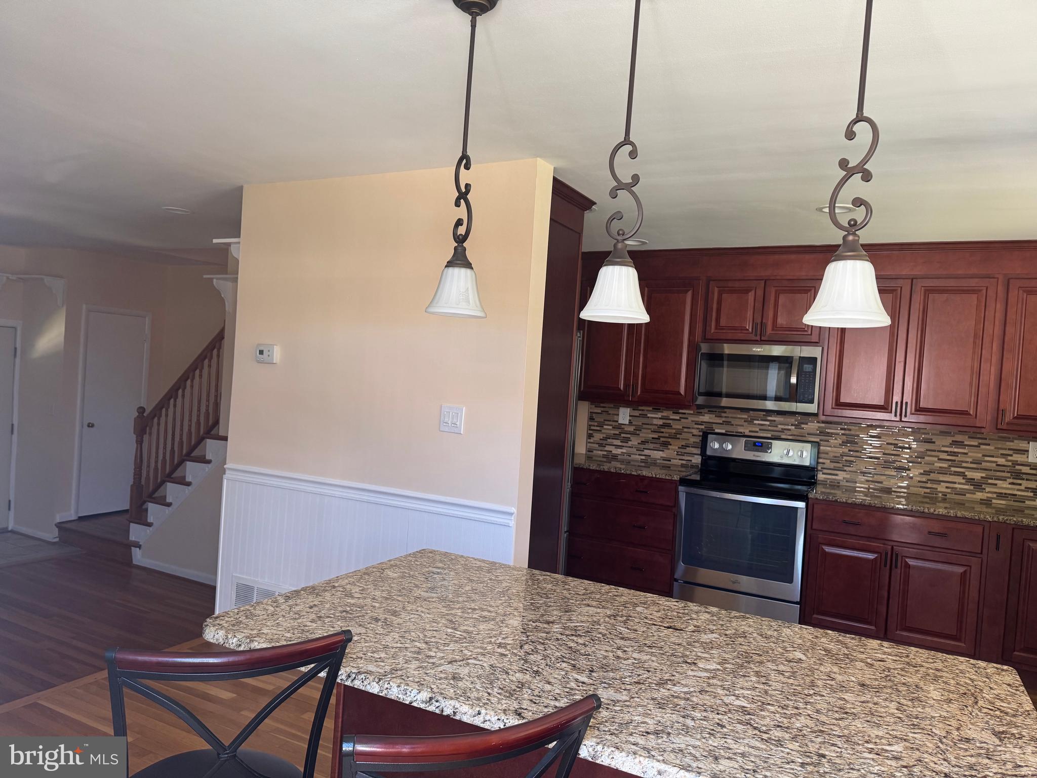 KINGS RIDGE - Residential